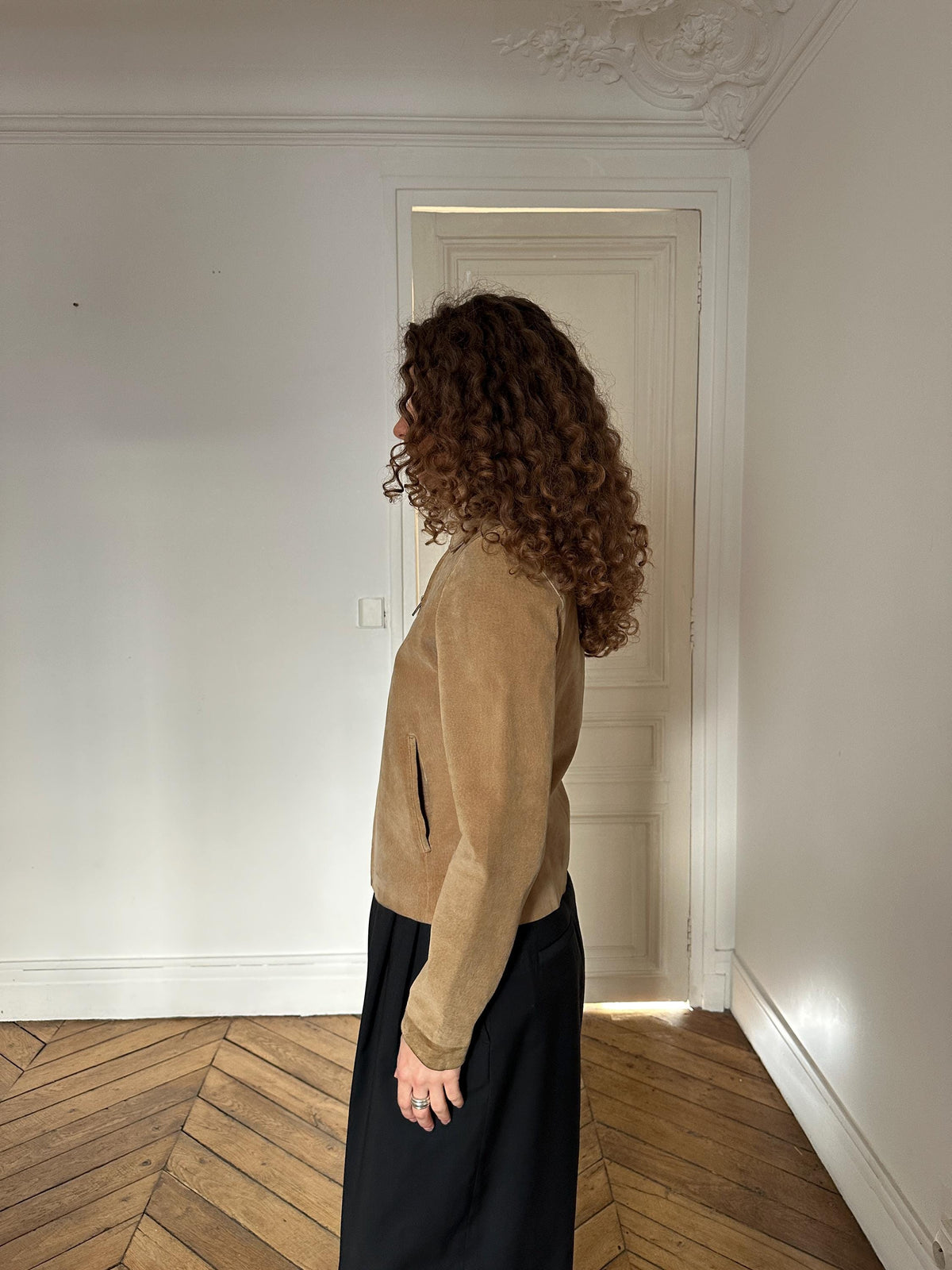 Vintage 90s Beige Suede Leather Minimalistic Jacket