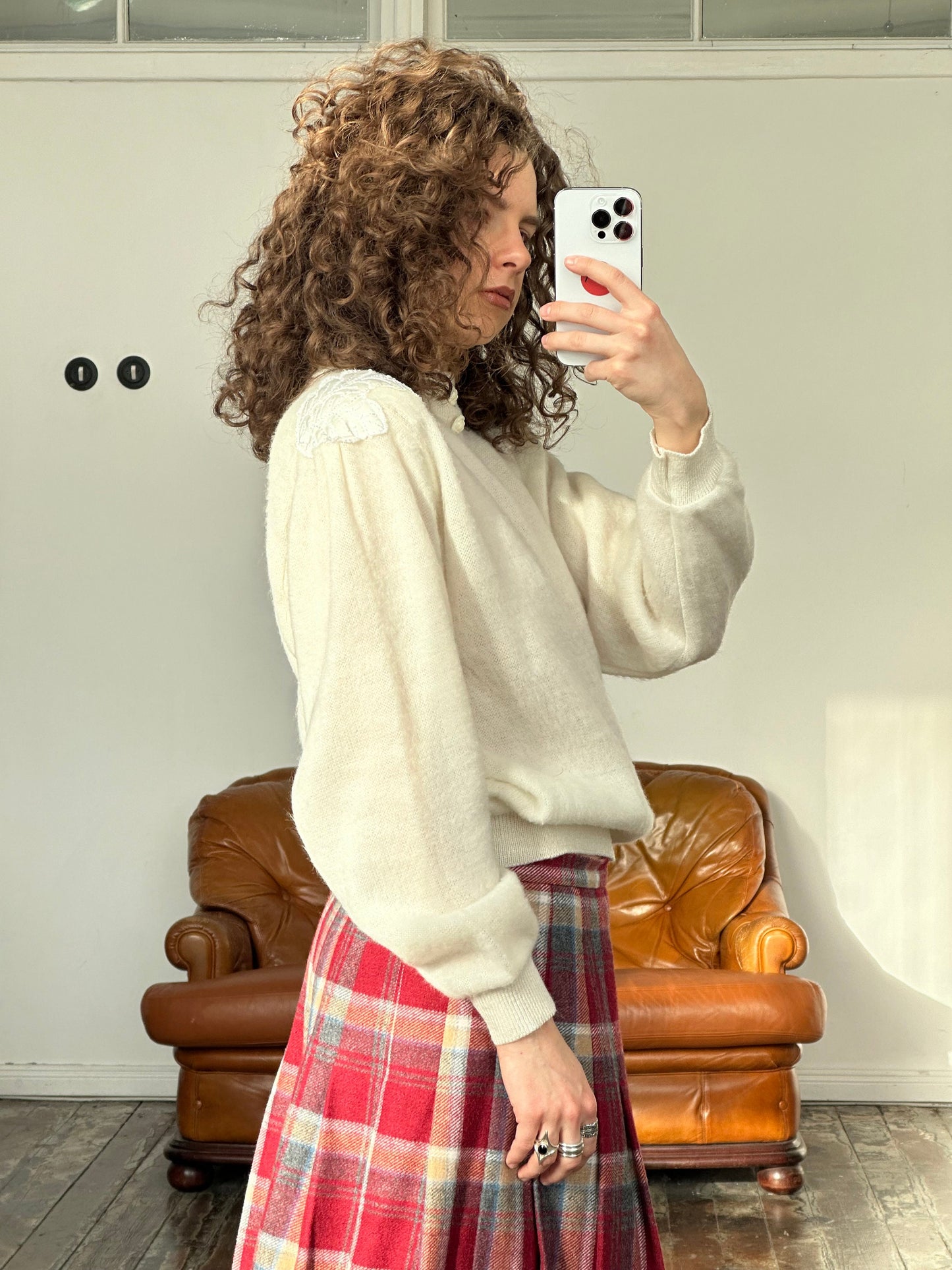 Vintage 90s White Sweater, Unisex XS-M, Made in Italy, Acrylic, Padded, Detailed Decor, Perfect Condition