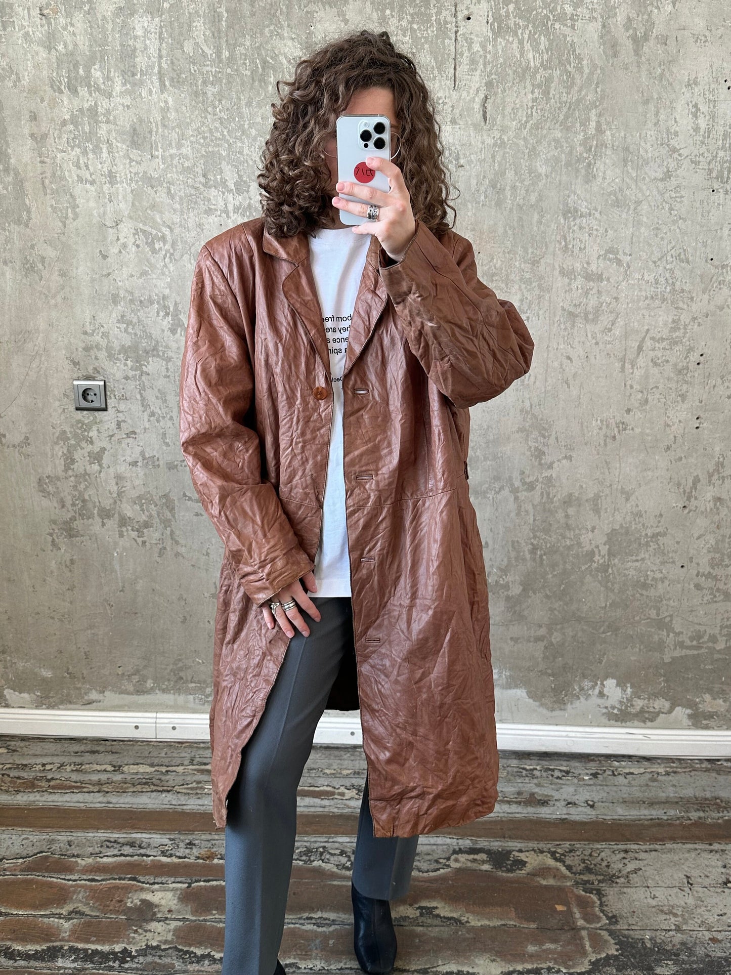 Vintage 90s genuine leather overcoat in brown