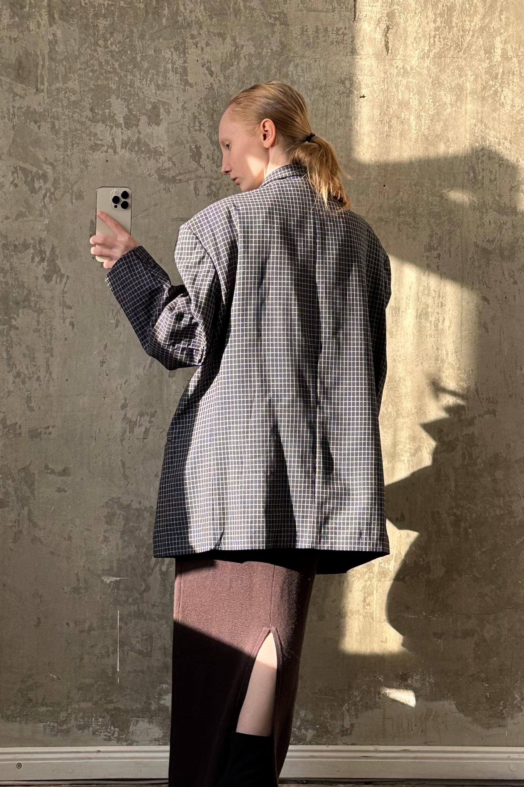 Vintage oversized classic blazer in dark blue with a white checkered pattern