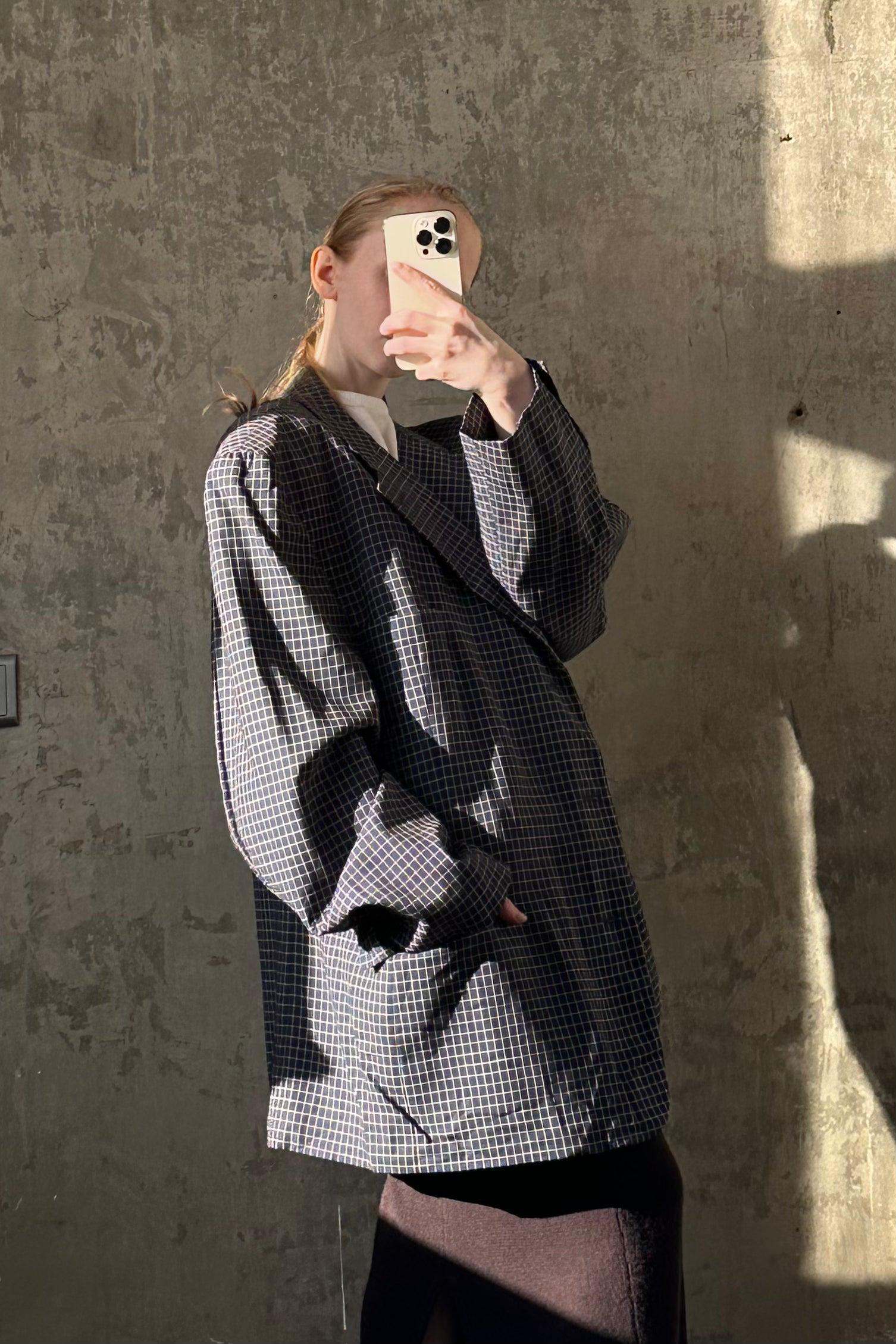 Vintage oversized classic blazer in dark blue with a white checkered pattern