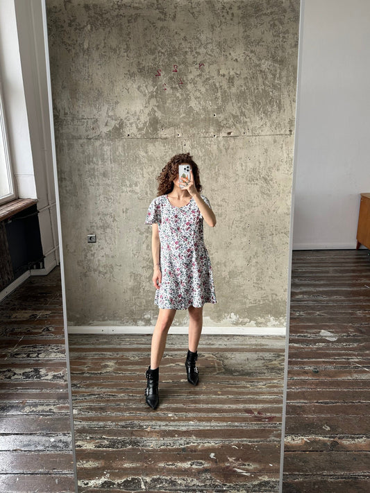 Vintage floral dress in white, mini summer sundress