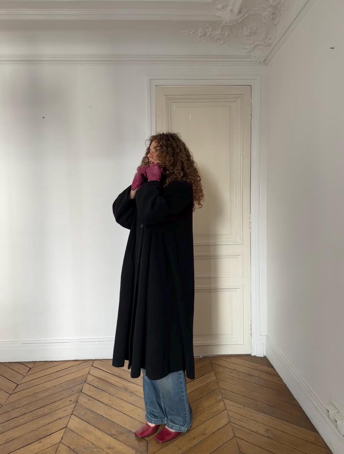 Vintage 90s Wool & Cashmere Coat in Black