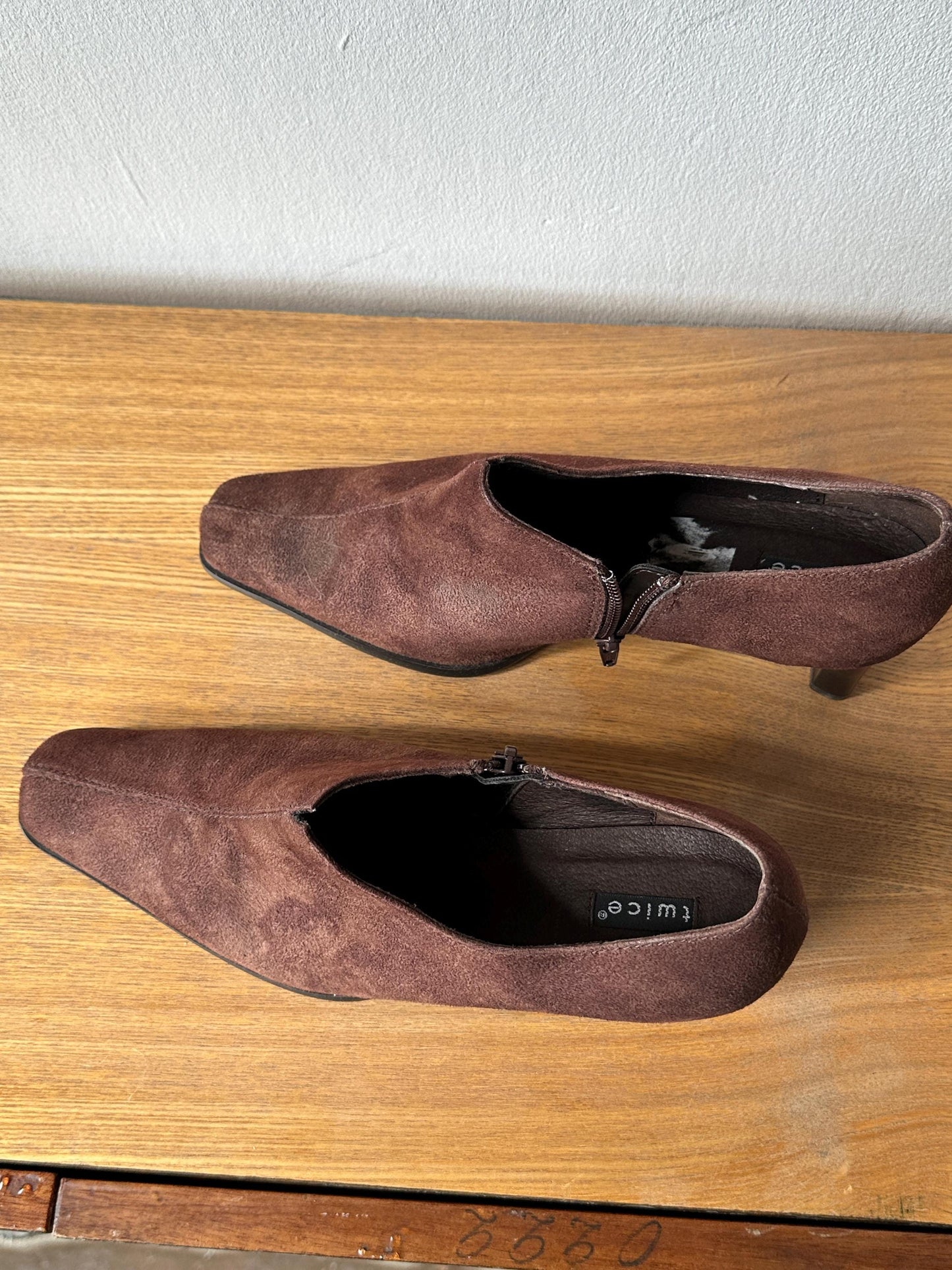 Vintage Brown Suede Ankle Boots | Pointed Toe Heeled Booties | US 8