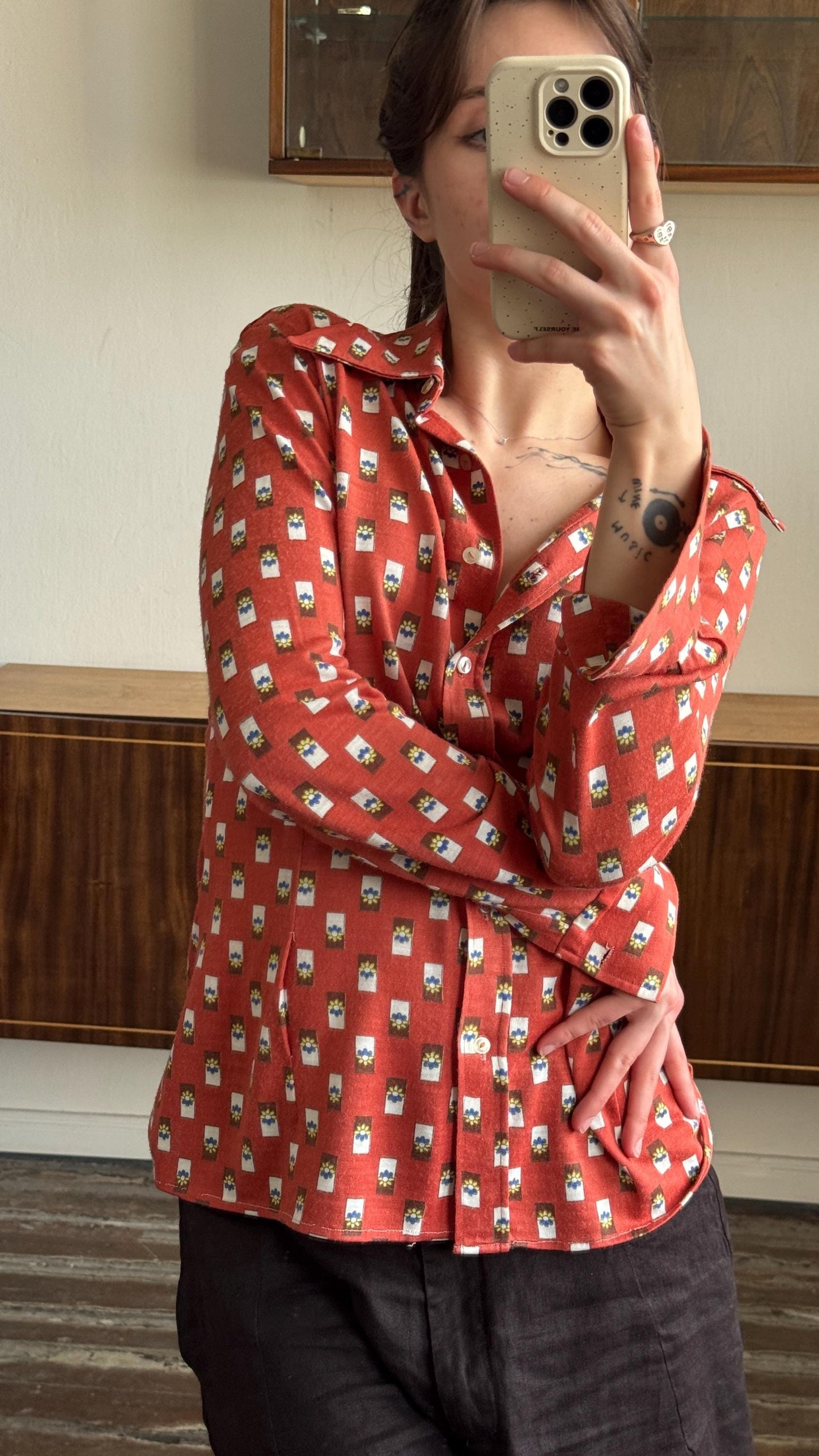 Vintage 90s patterned long sleeve blouse in red