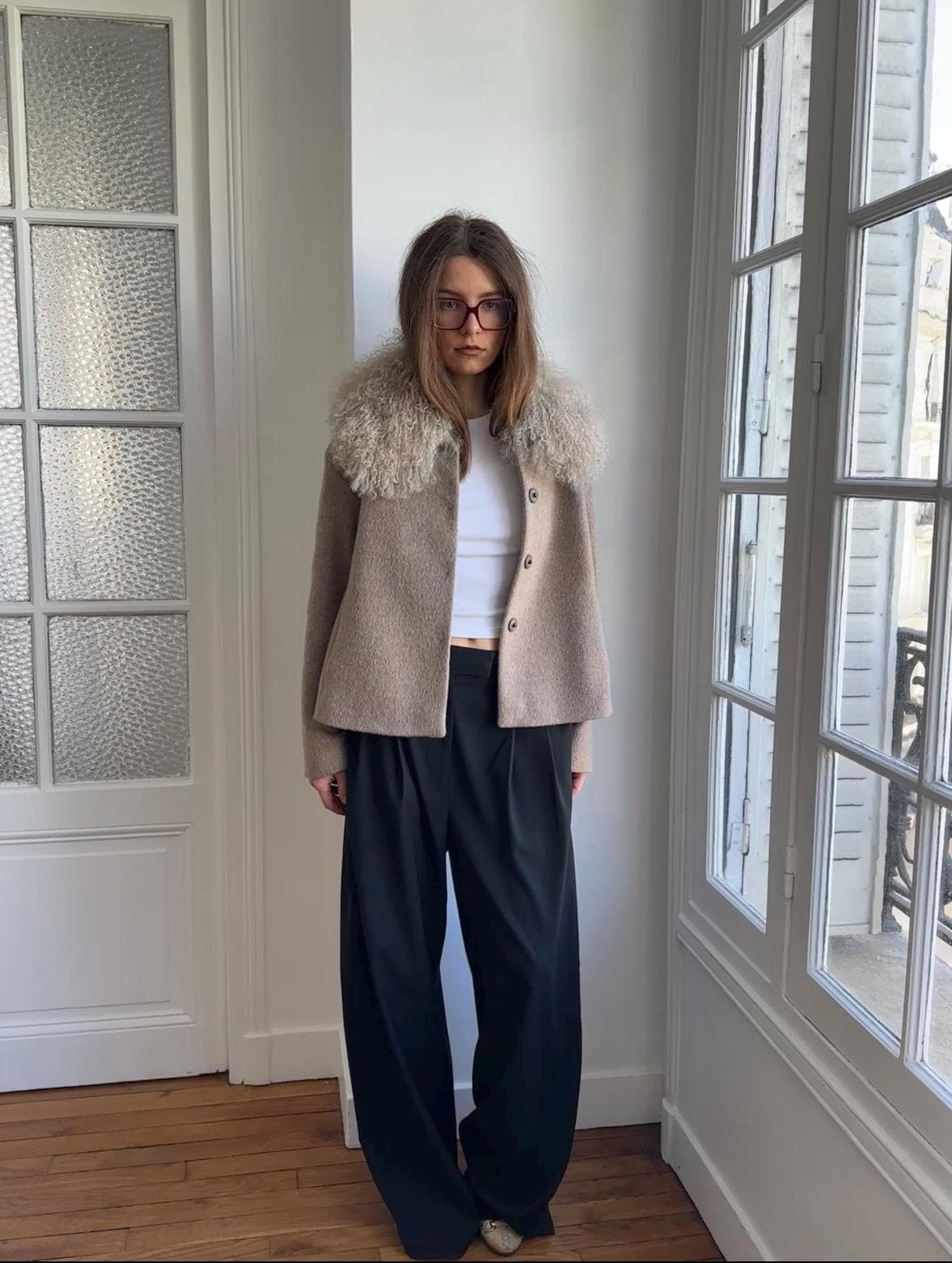 Vintage 90s Beige Coat with Voluminous Fur Collar