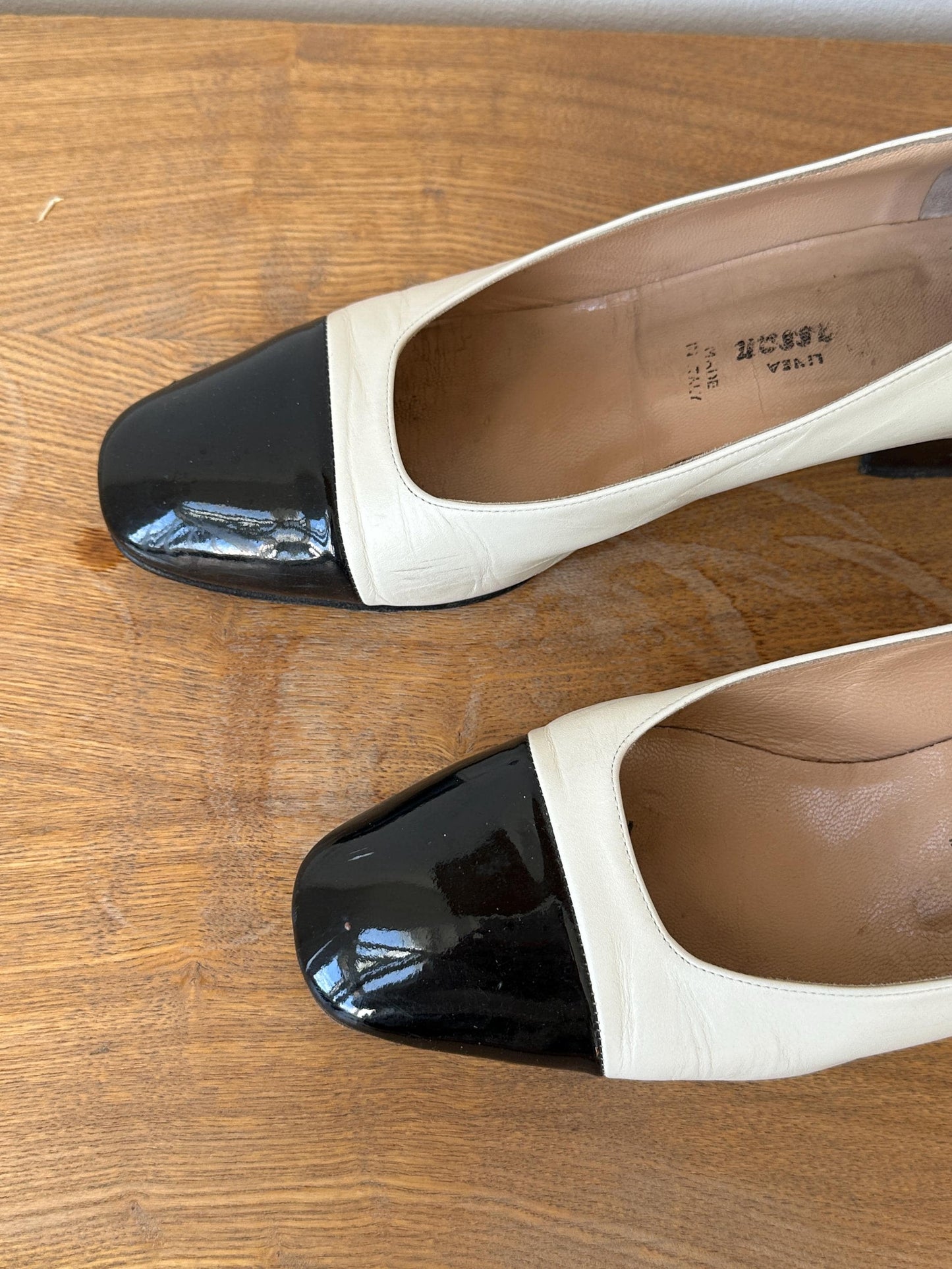 Vintage Cream Black Pumps Patent Cap Toe