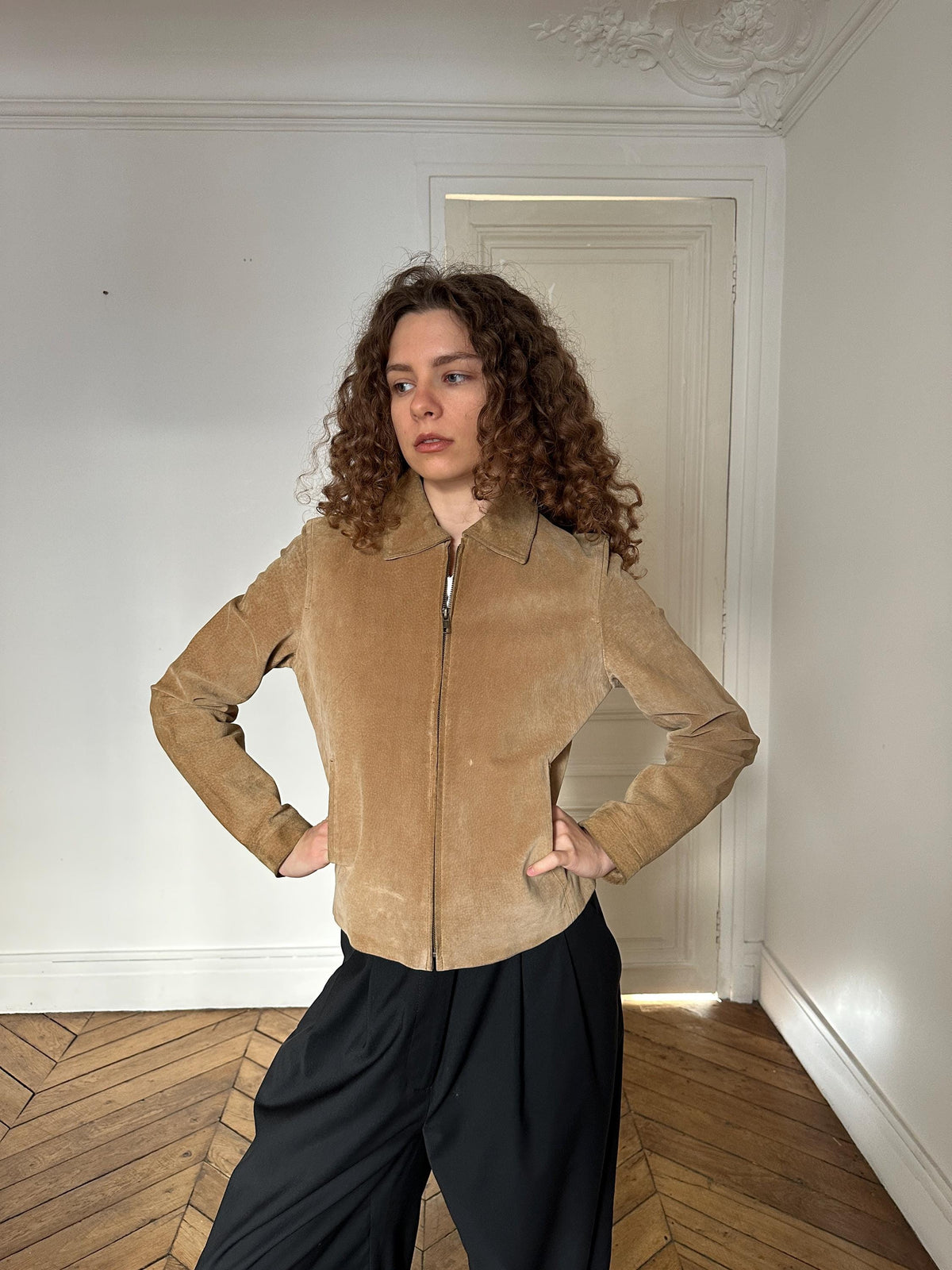 Vintage 90s Beige Suede Leather Minimalistic Jacket