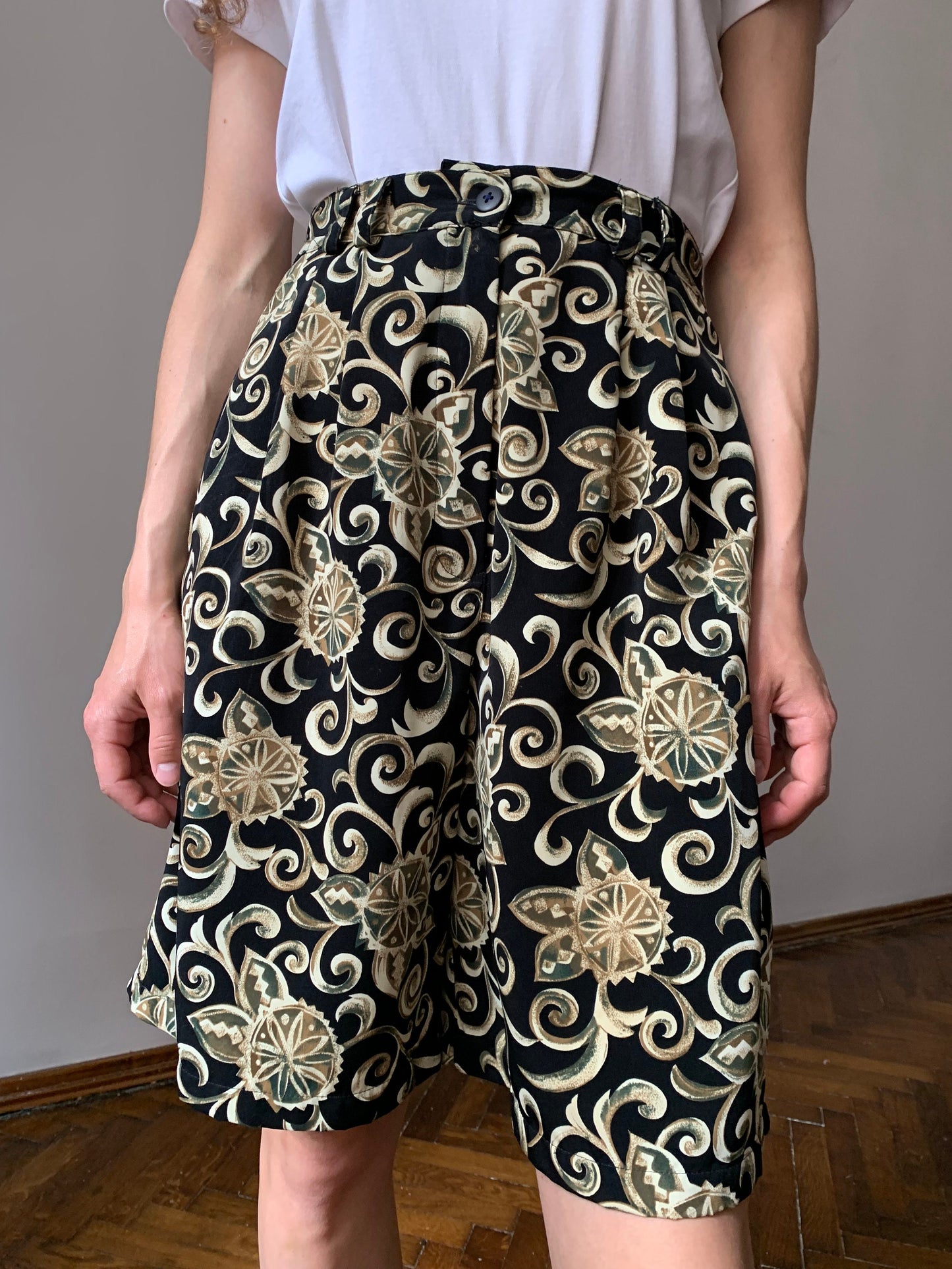 Women's bermuda shorts