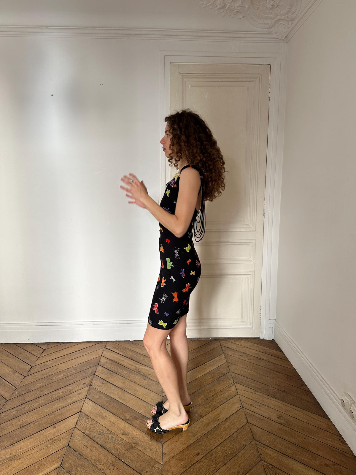 Vintage Iceberg Bow Print Mini Dress in Black