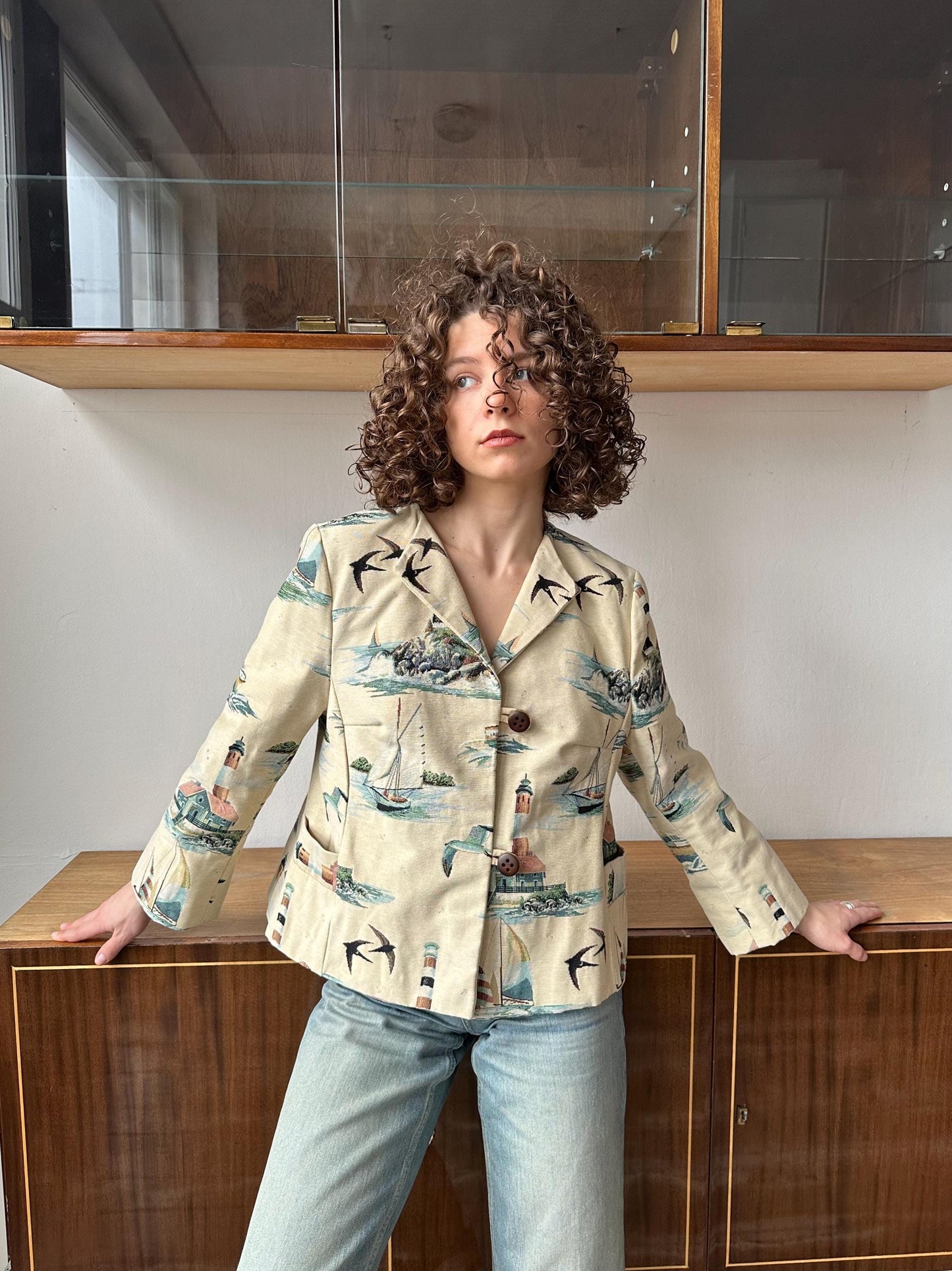 Vintage tapestry blazer in white with peaceful seascape