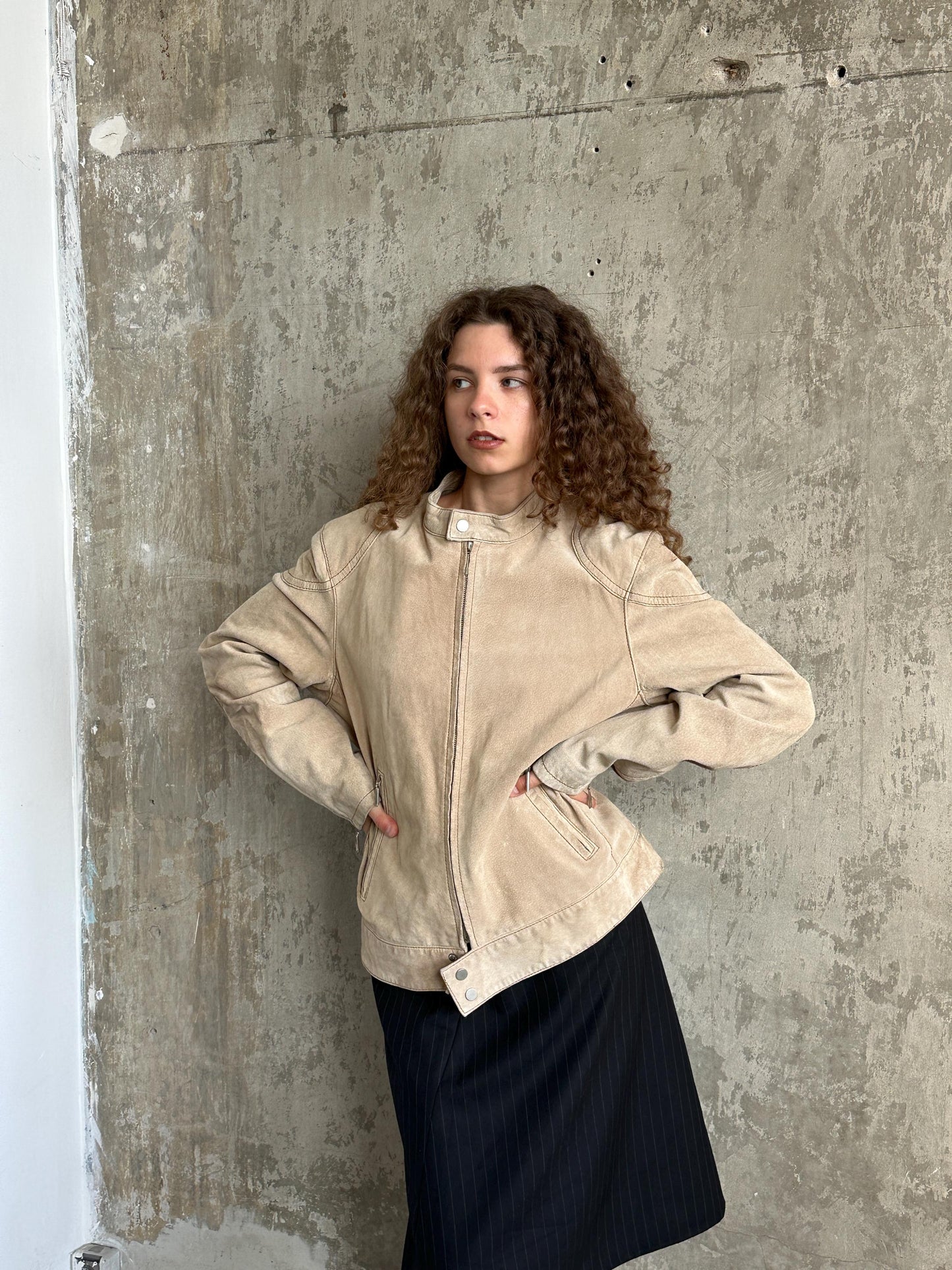 Vintage 90s Beige Suede Leather Moto Jacket