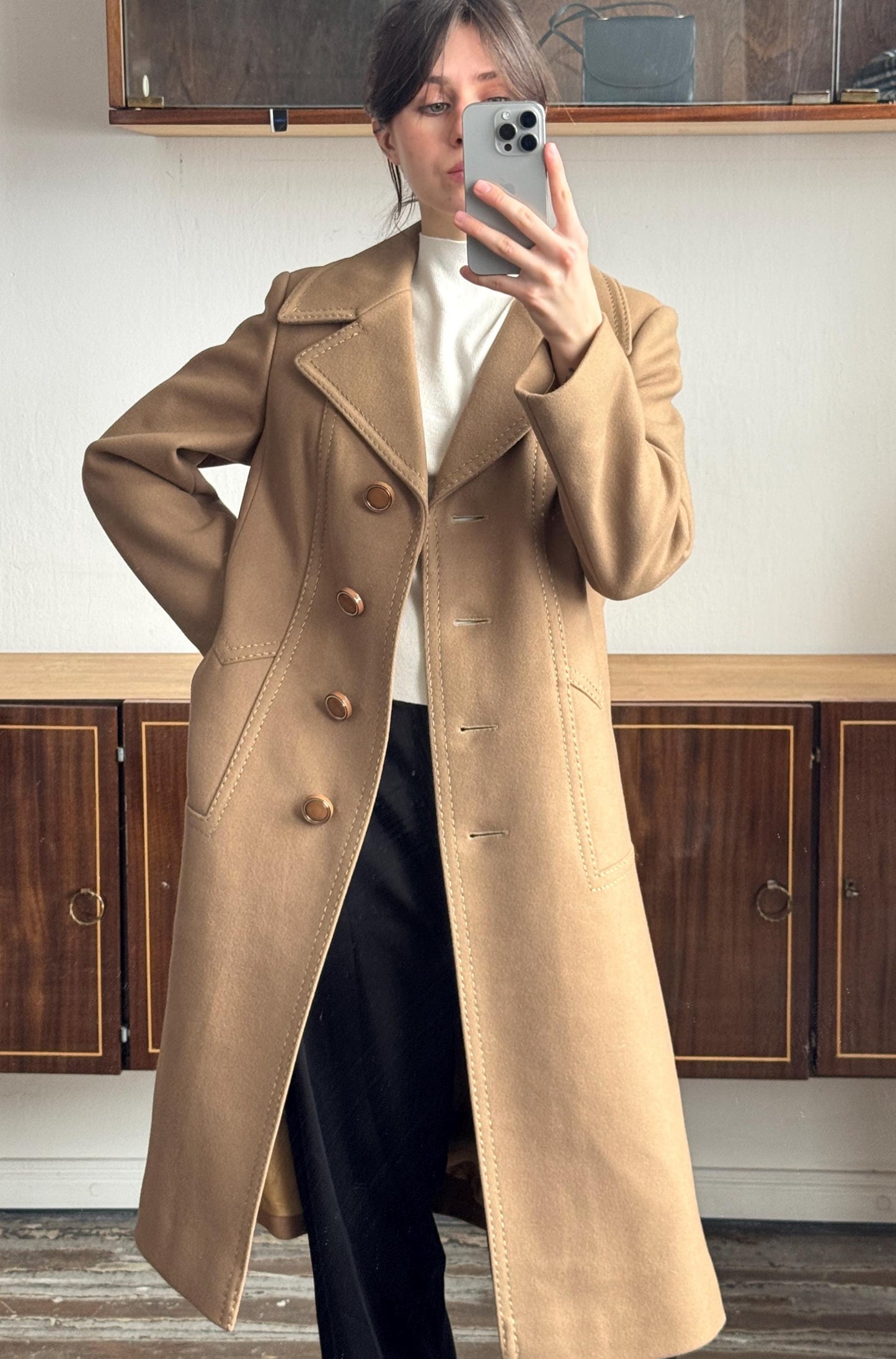 Vintage 60s Women's Wool Coat In Beige