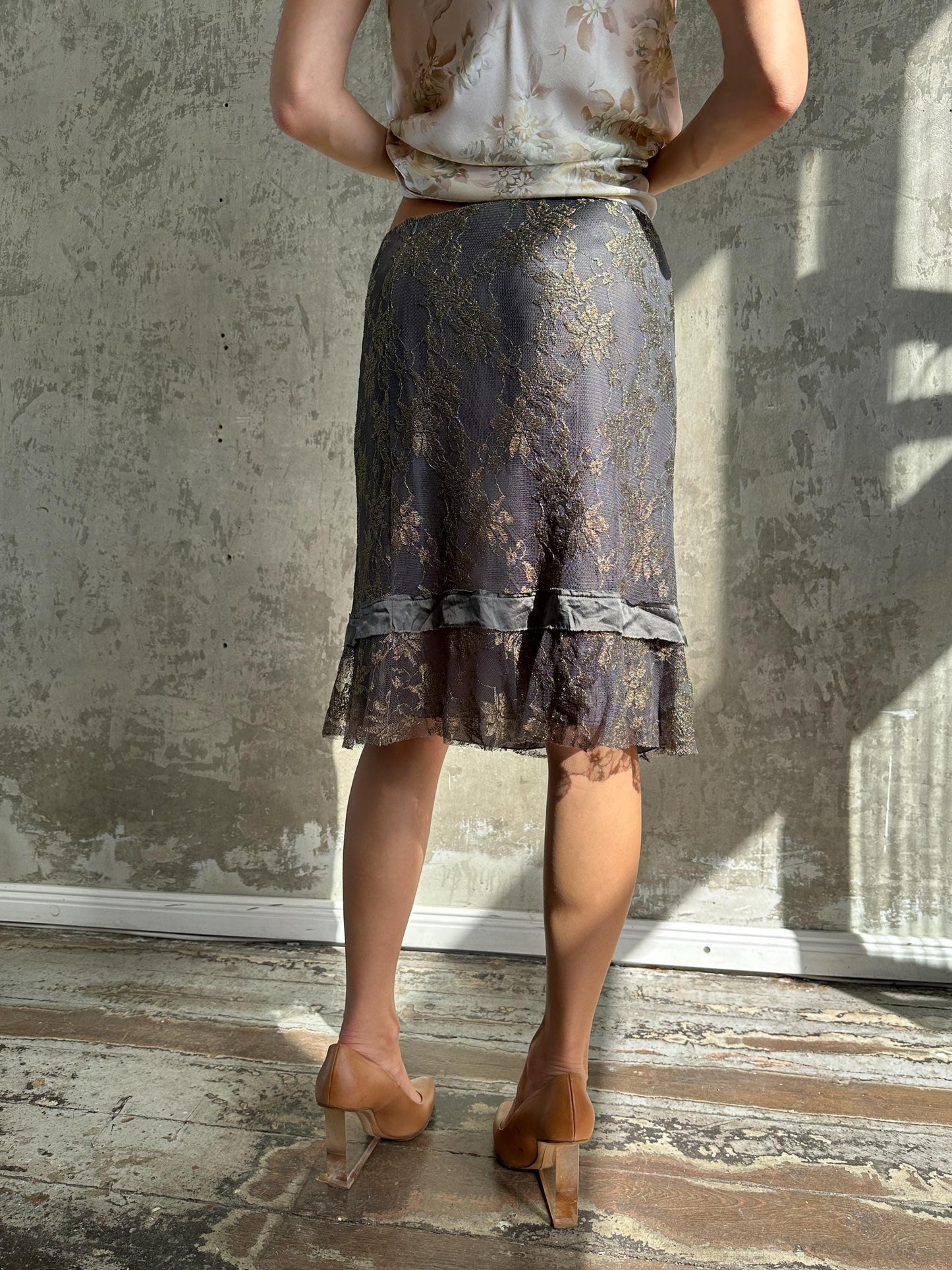 Vintage Philosophy di Alberta Ferretti Metallic Lace Skirt in Grey