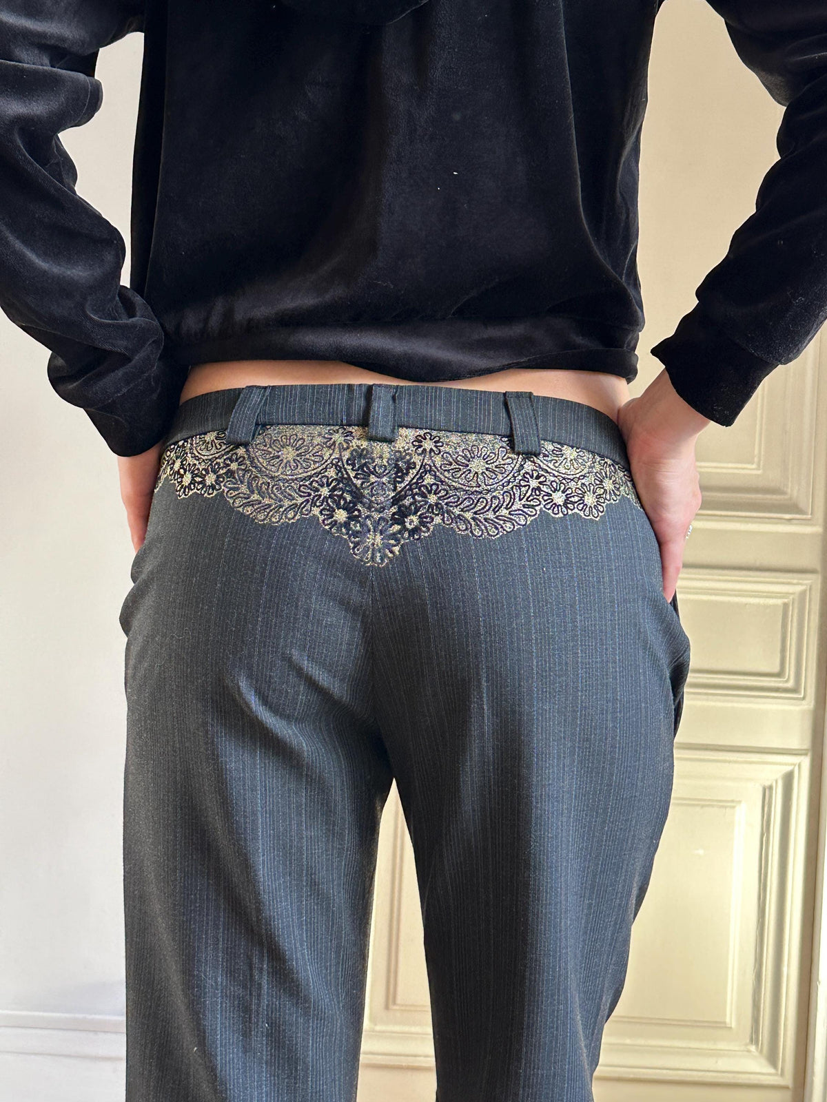 Vintage Just Cavalli Low Rise Capris with Lace Hem