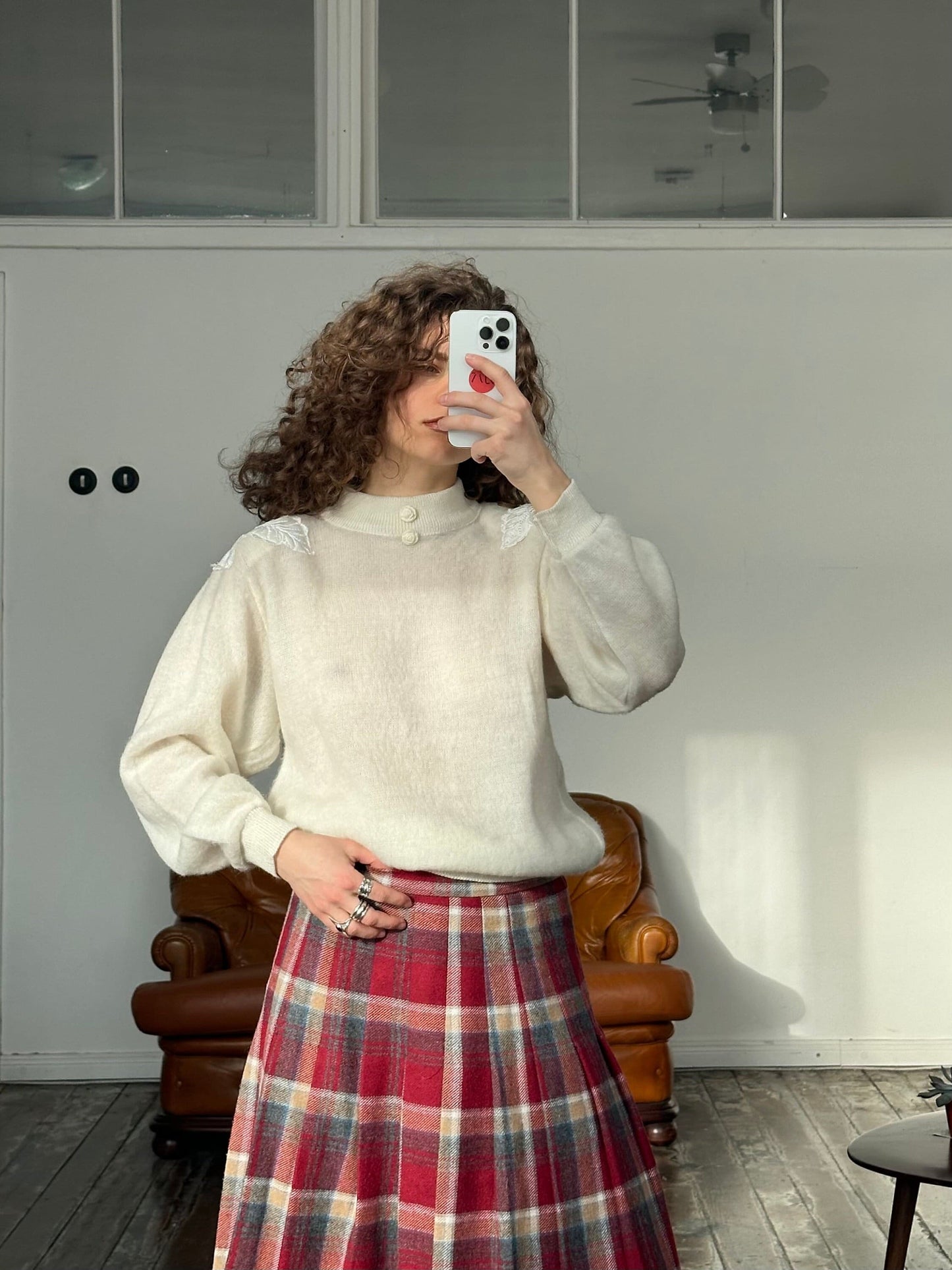 Vintage 90s White Sweater, Unisex XS-M, Made in Italy, Acrylic, Padded, Detailed Decor, Perfect Condition