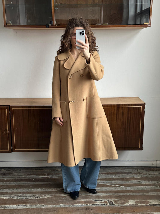 Vintage 80s Cute Midi Women Wool Coat In Beige with Accent Collar and Pockets