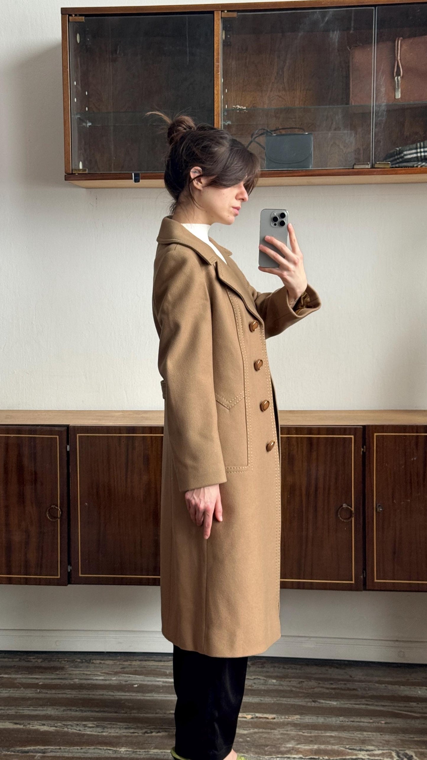 Vintage 60s Women's Wool Coat In Beige