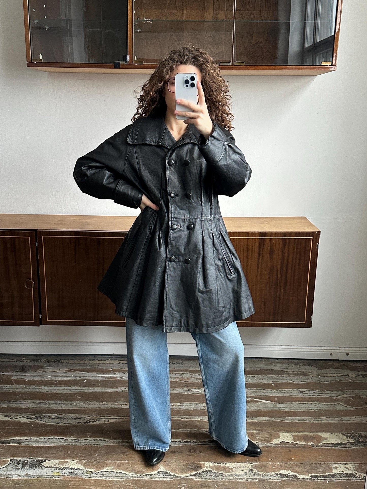 Vintage 90s leather structured coat in black