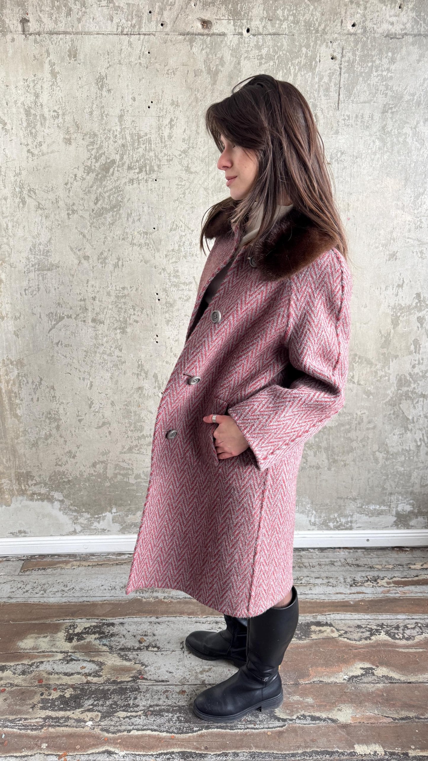 Vintage 60s–70s dusty rose wool herringbone coat
