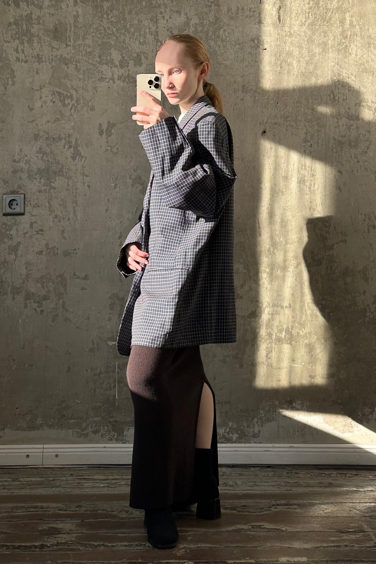 Vintage oversized classic blazer in dark blue with a white checkered pattern