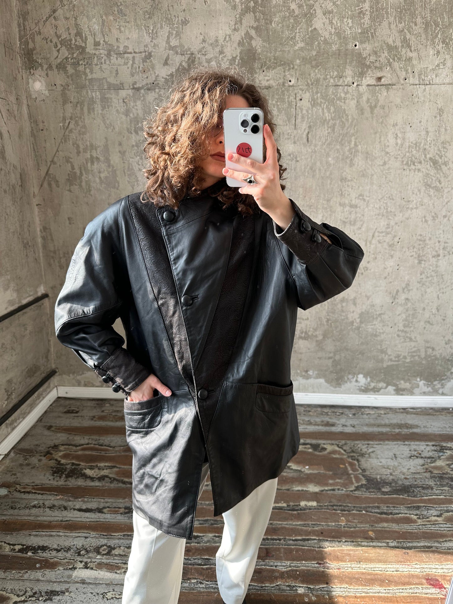 Vintage 90s Black Leather Overcoat with Big Collar, Gender Neutral, Perfect Condition