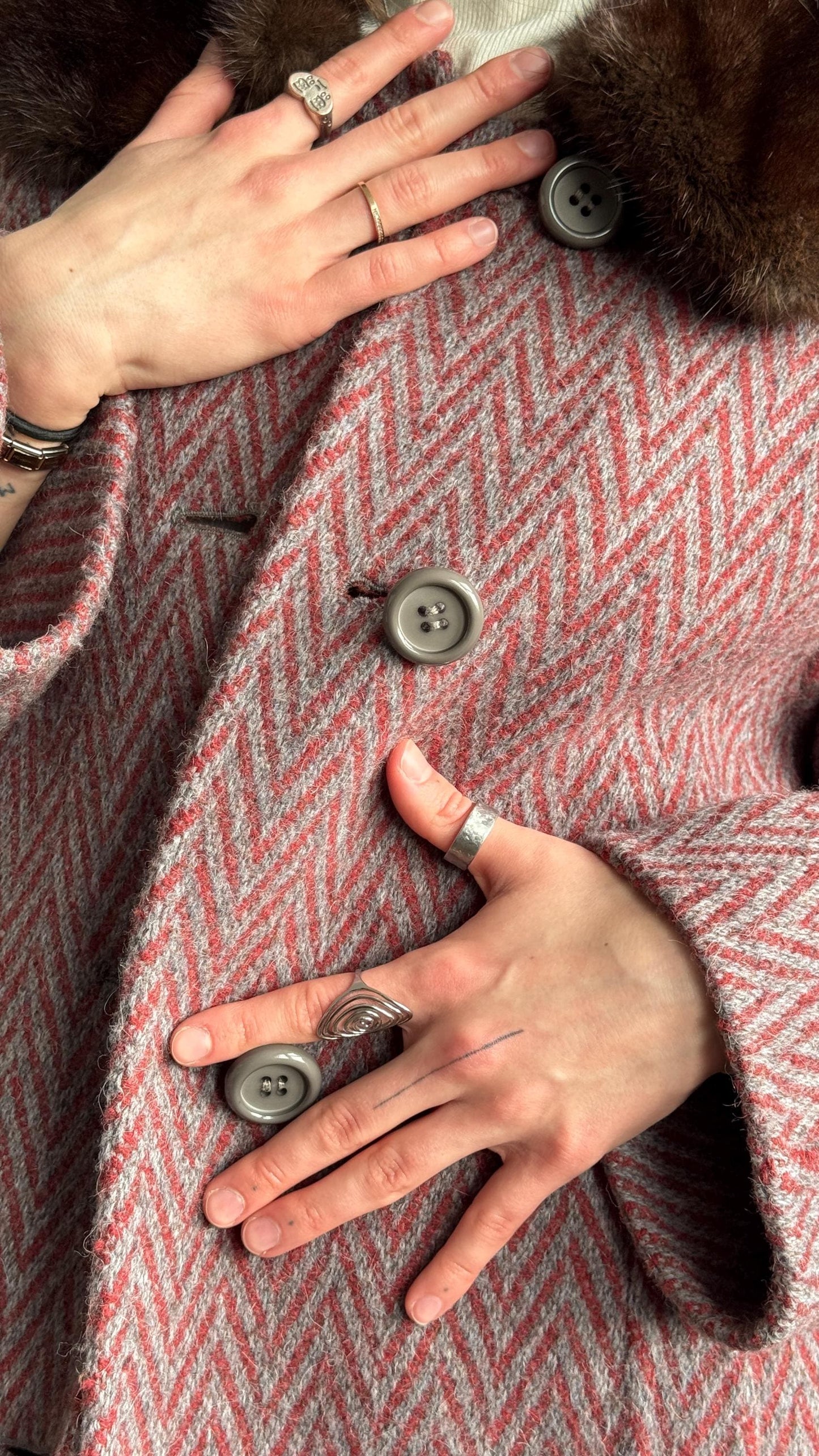 Vintage 60s–70s dusty rose wool herringbone coat