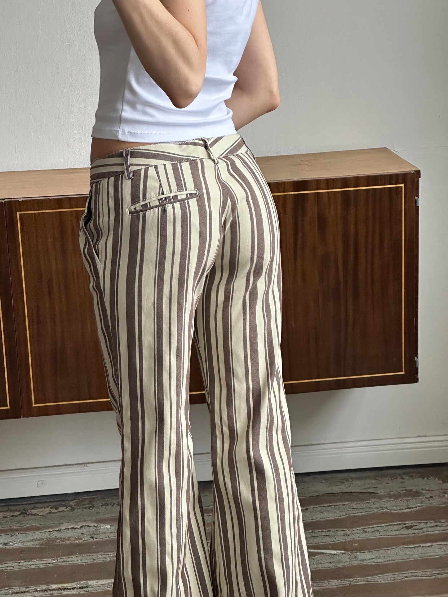 Vintage stripped flared jeans in brown shades