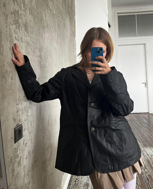 Vintage 90s leather coat/jacket in black