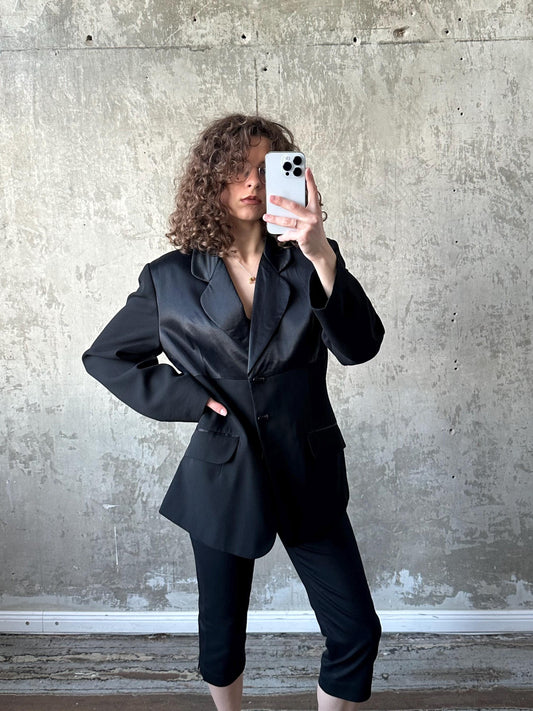 Vintage oversized blazer in black with contrast fabric design