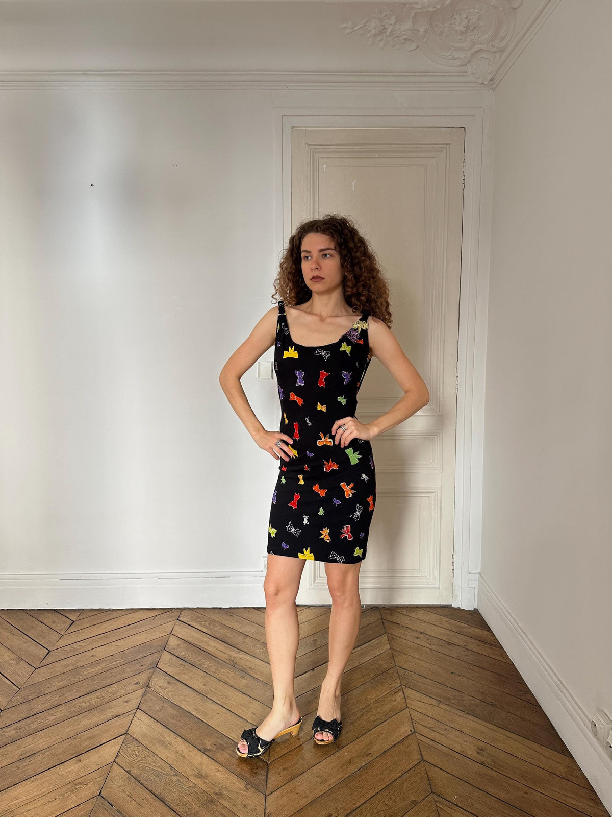 Vintage Iceberg Bow Print Mini Dress in Black