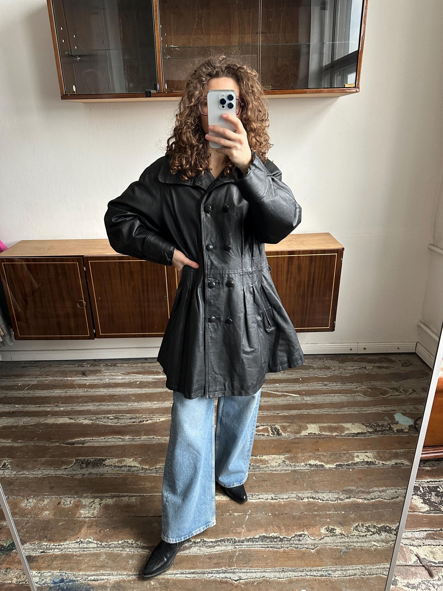 Vintage 90s leather structured coat in black