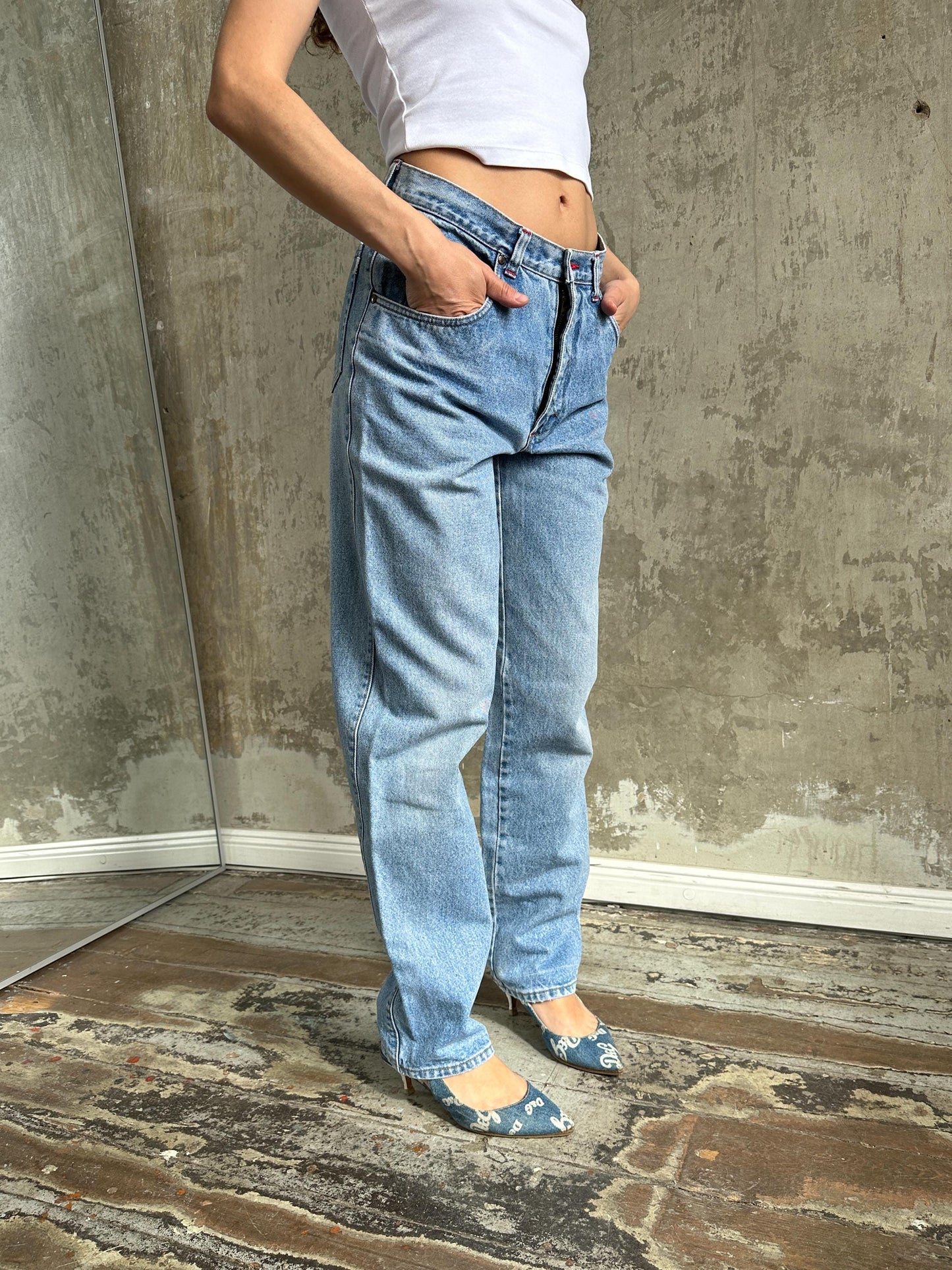 Vintage 90s Light Wash Straight Leg Jeans