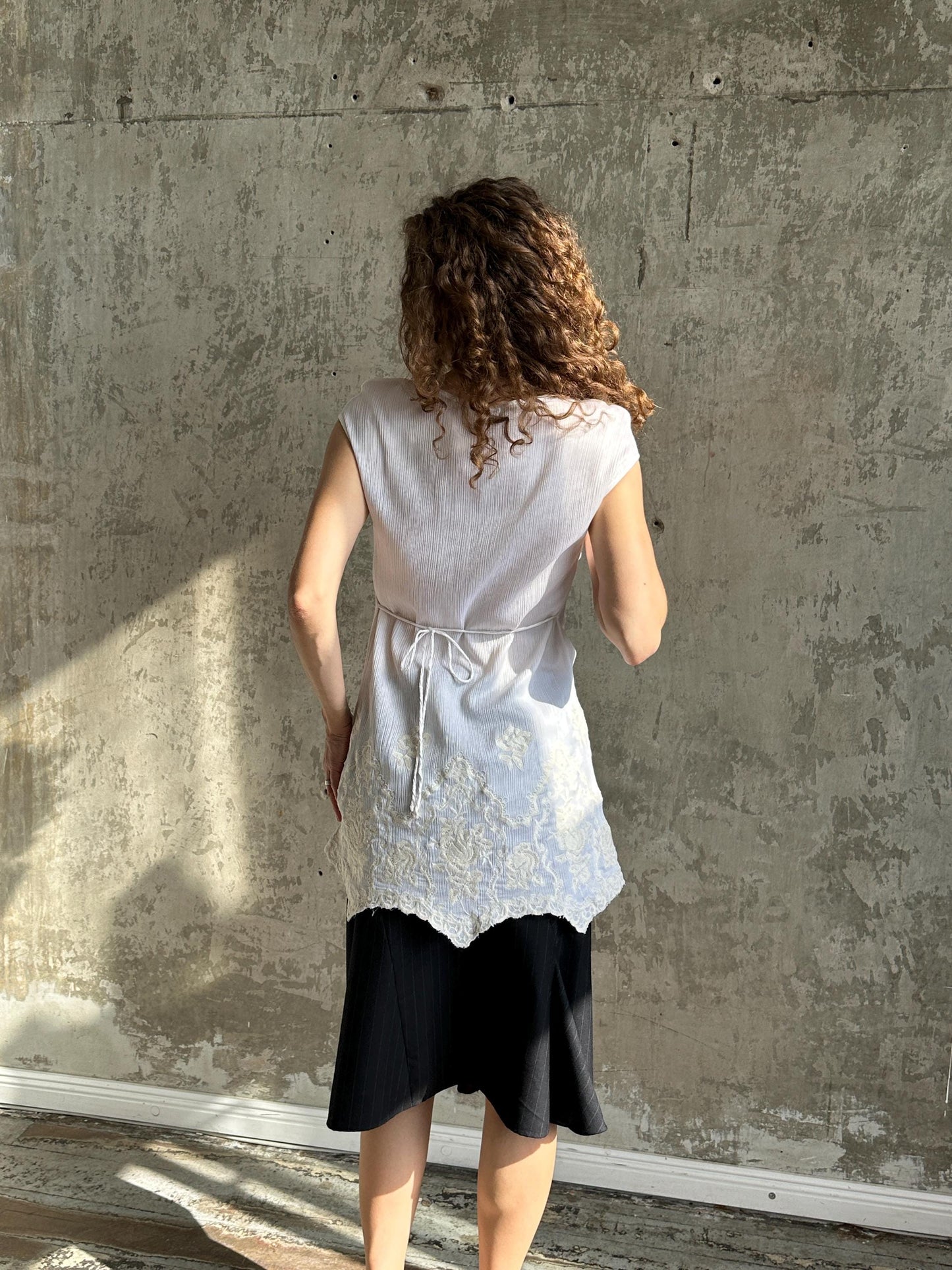Vintage White Silk Floral Tunic | Embroidered Romantic Dress
