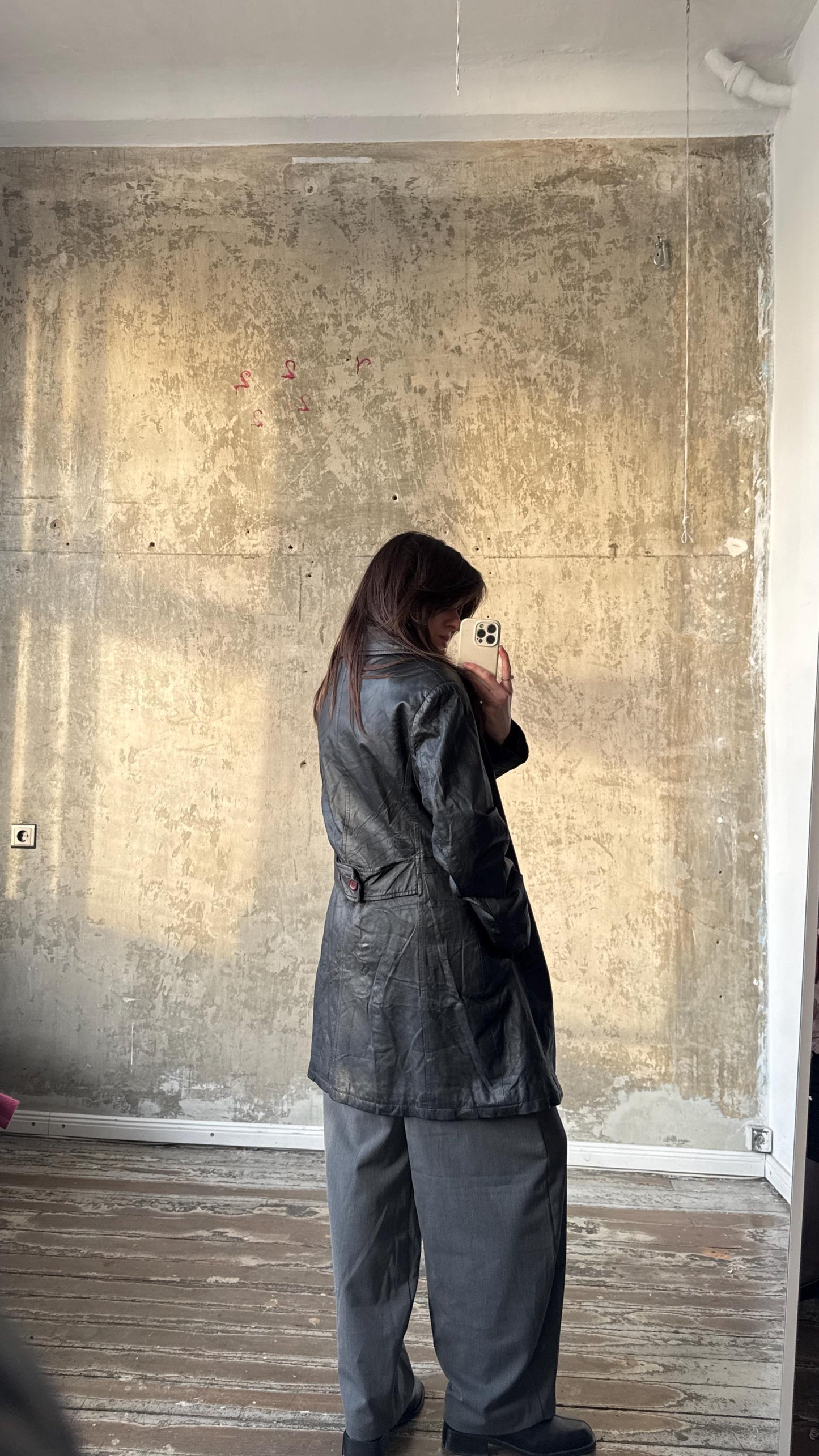 Vintage 90s oversized leather coat in black