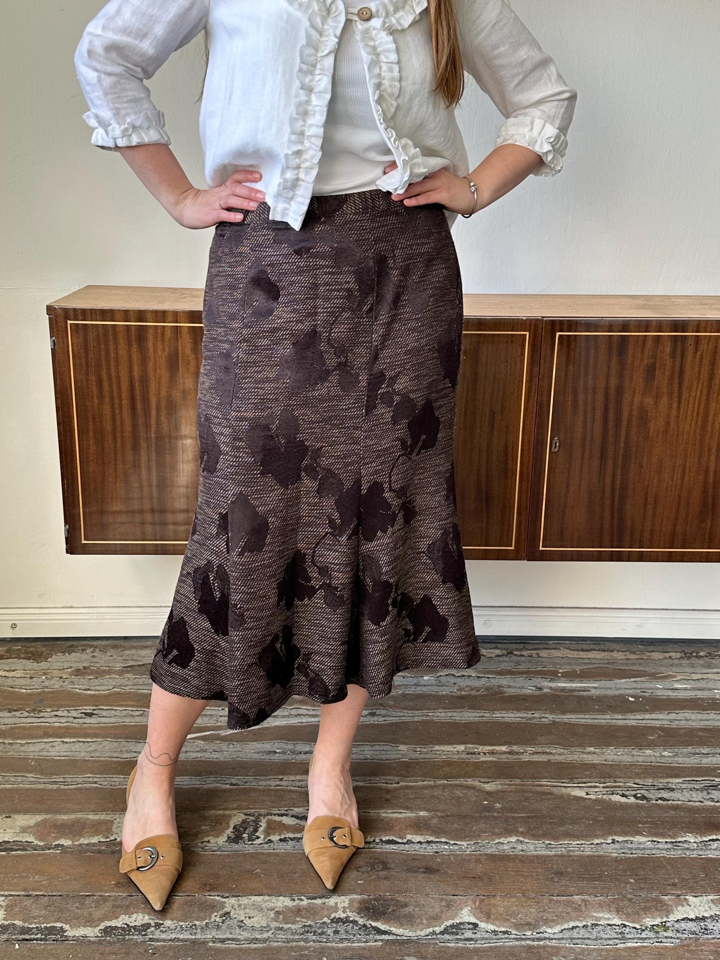 Vintage flowing maxi skirt in brown, L size