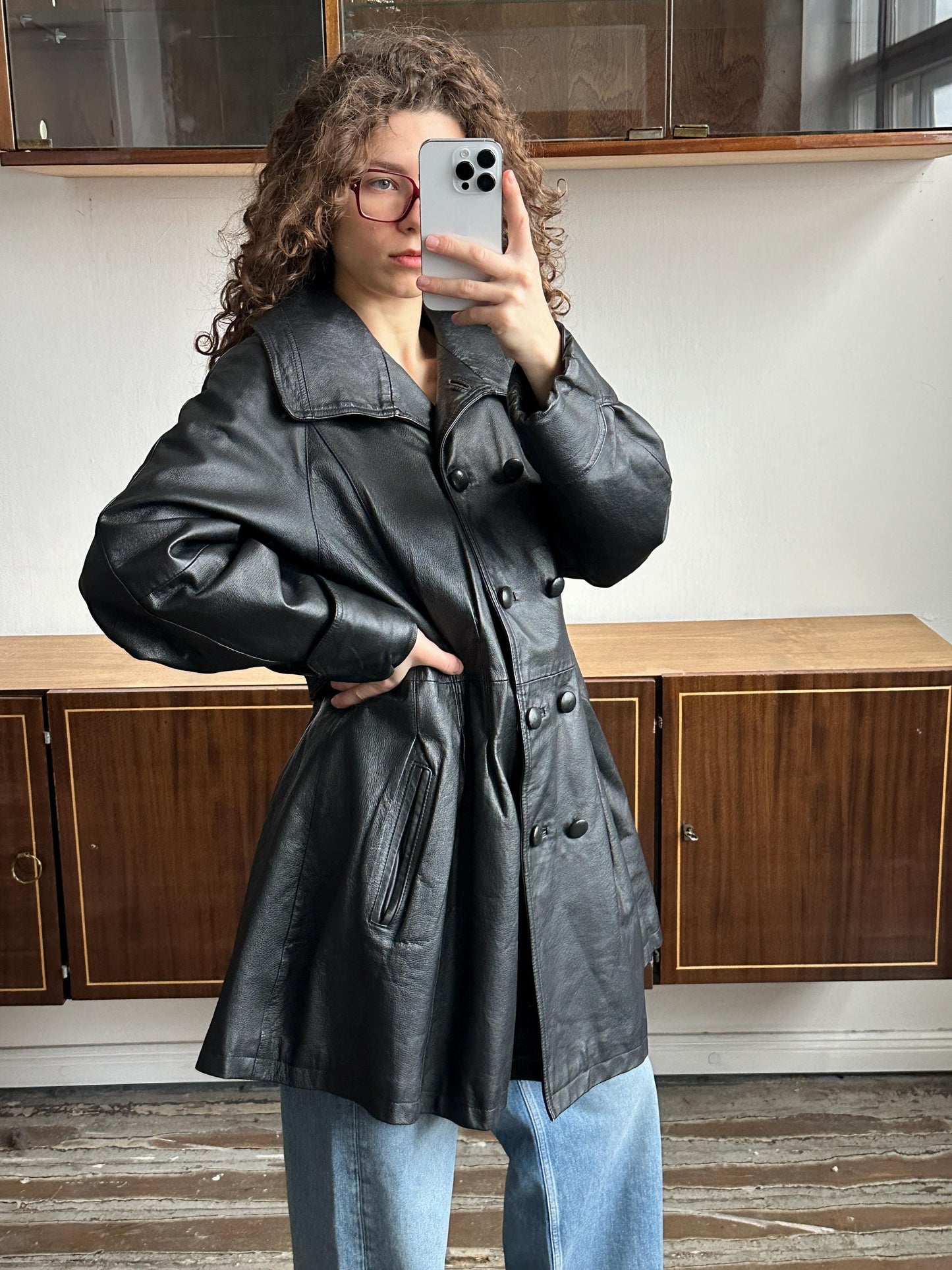 Vintage 90s leather structured coat in black