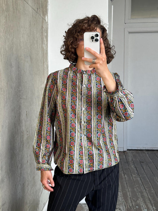 Vintage traditional Indian blouse, ethnic button-down shirt