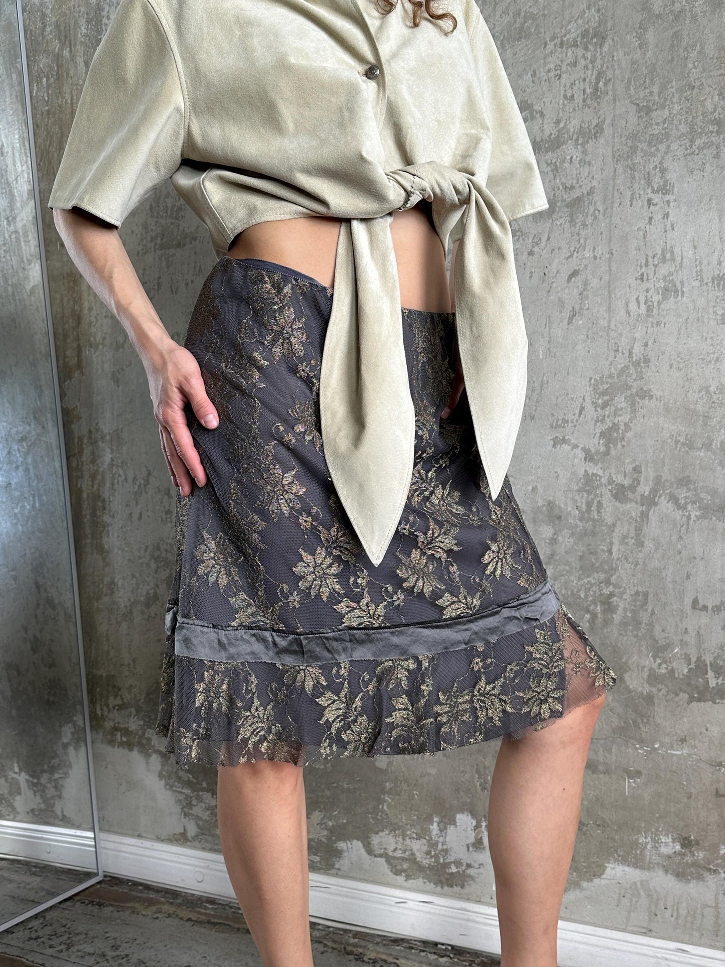 Vintage Philosophy di Alberta Ferretti Metallic Lace Skirt in Grey