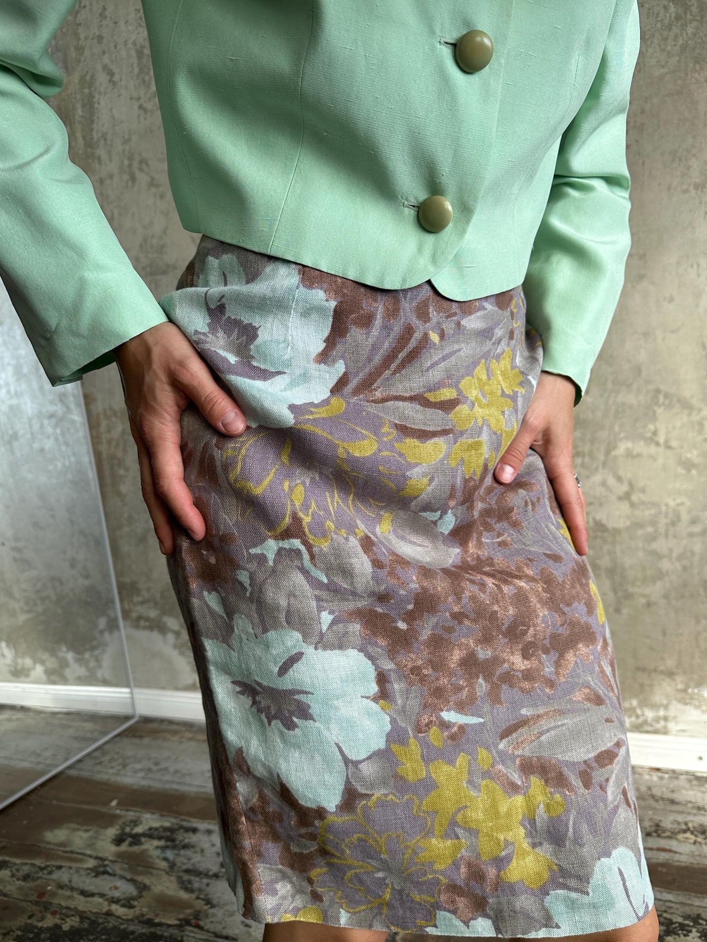 Vintage Italian Pencil Linen Skirt in Purple