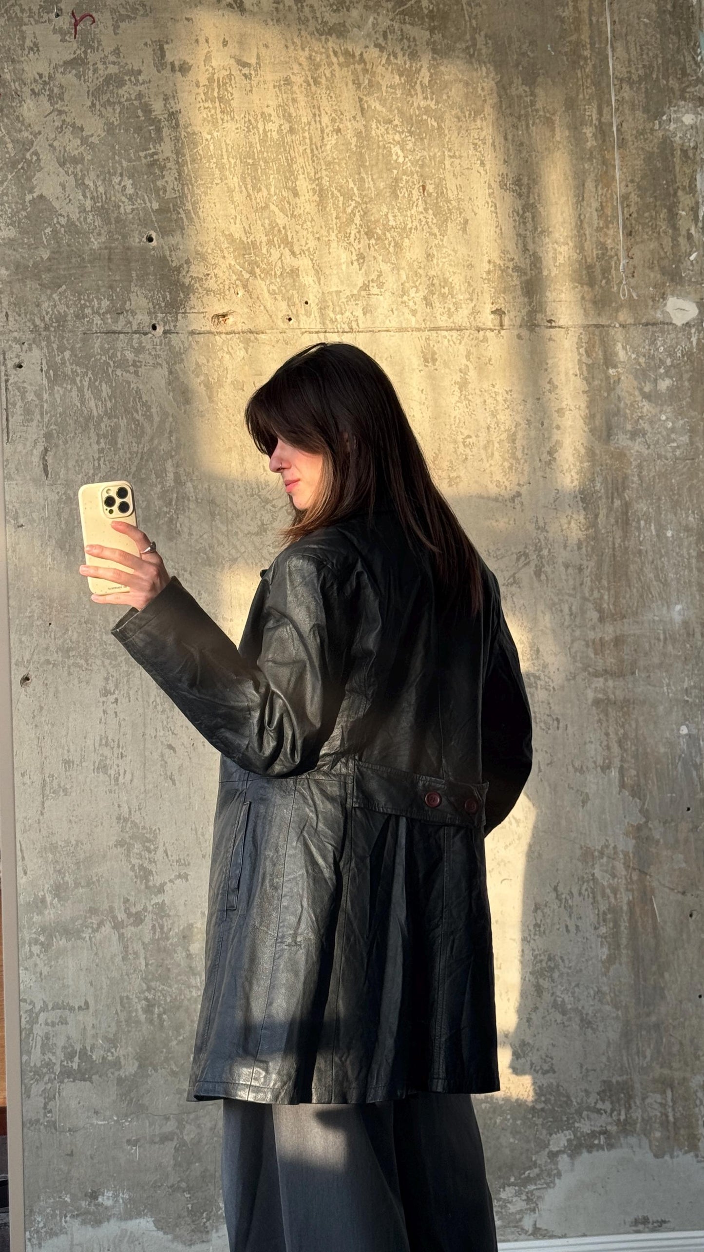 Vintage 90s oversized leather coat in black