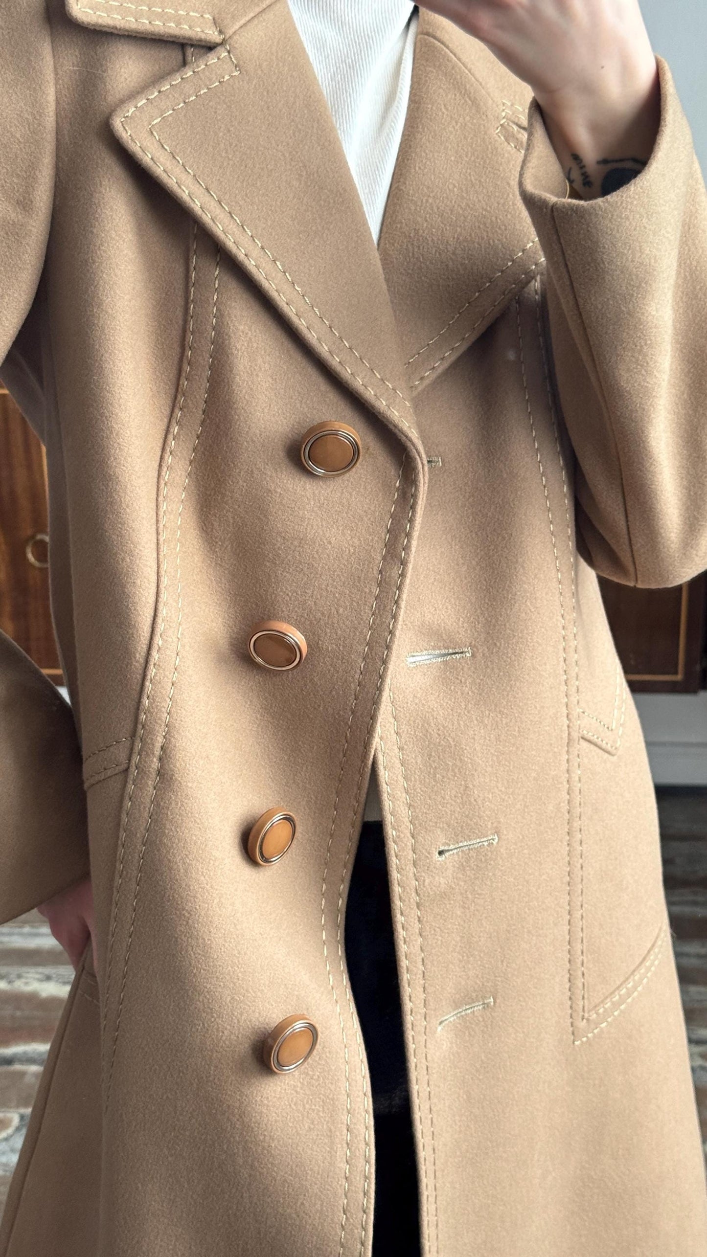 Vintage 60s Women's Wool Coat In Beige