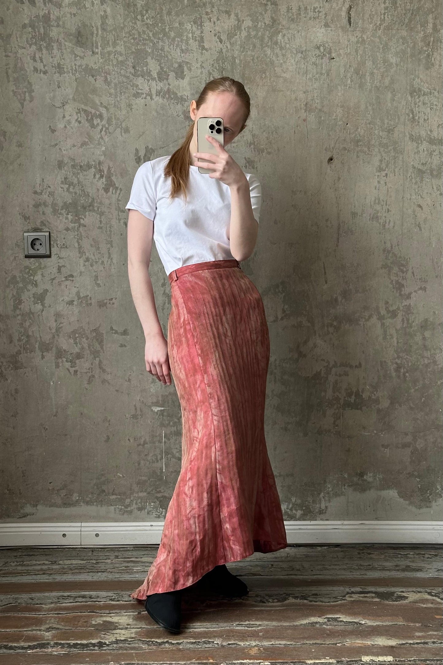 Vintage viscose shiny high-low maxi skirt in red