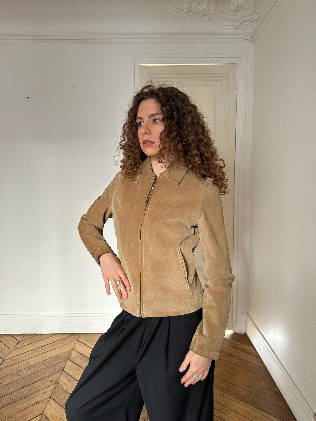 Vintage 90s Beige Suede Leather Minimalistic Jacket