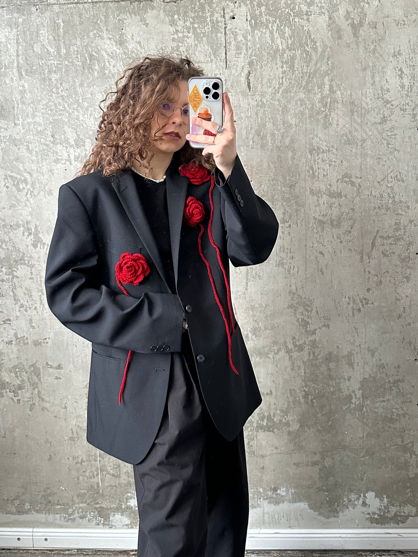Customized blazer I Blazer "FALLING" in black with roses