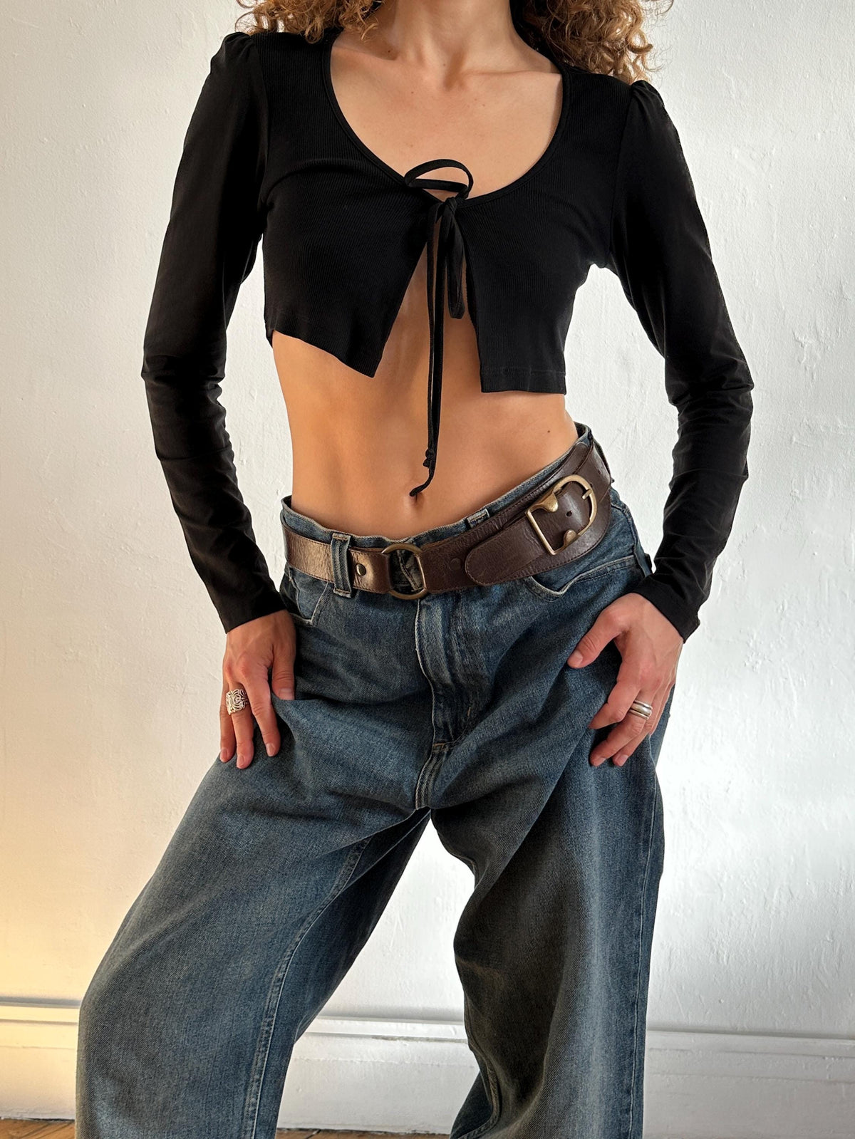Vintage Cop Copine Cropped Knit Cardigan in Black