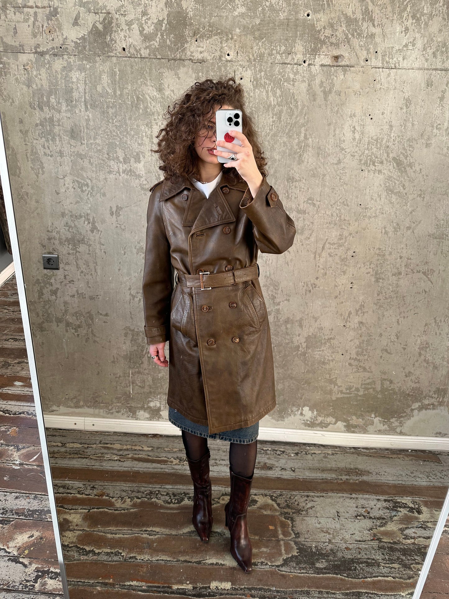 Vintage 90s genuine leather coat in brown, belted coat