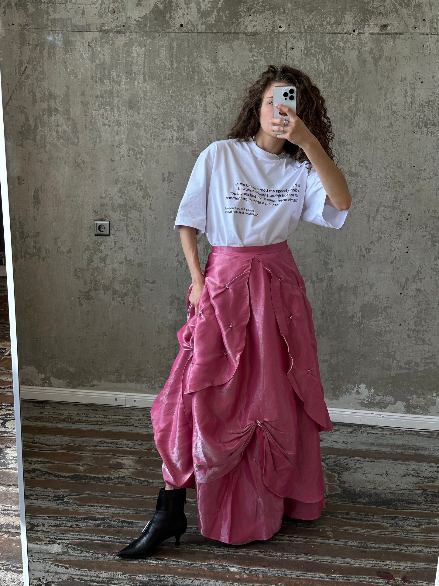 Oversized unisex printed cotton t-shirt in white