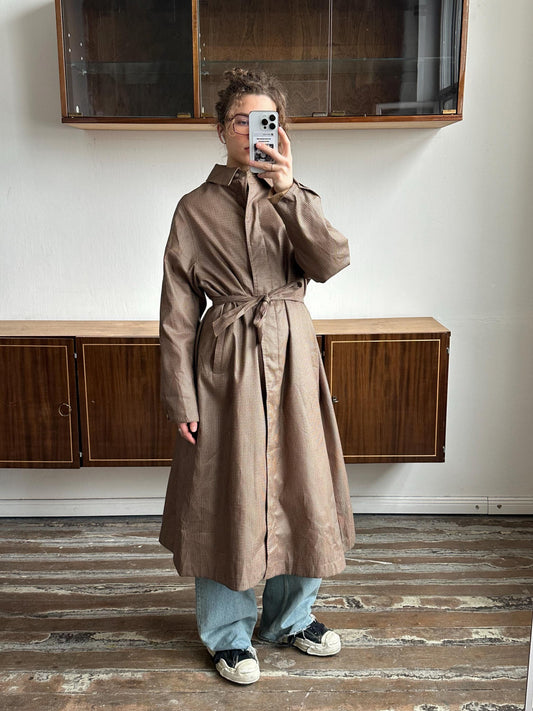 Vintage belted straight maxi raincoat in brown with checkered pattern