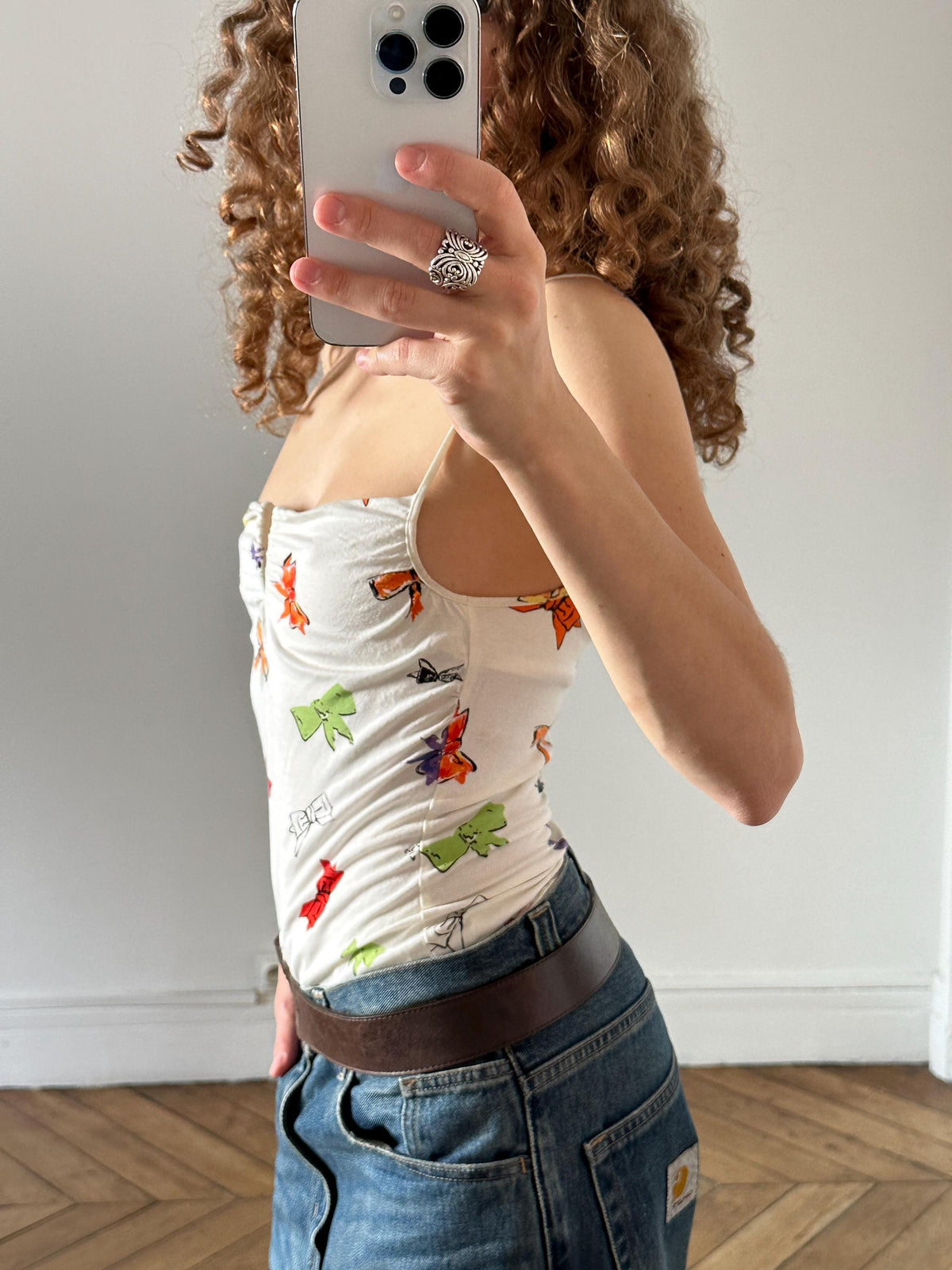 Vintage Iceberg Bow Print Top in White
